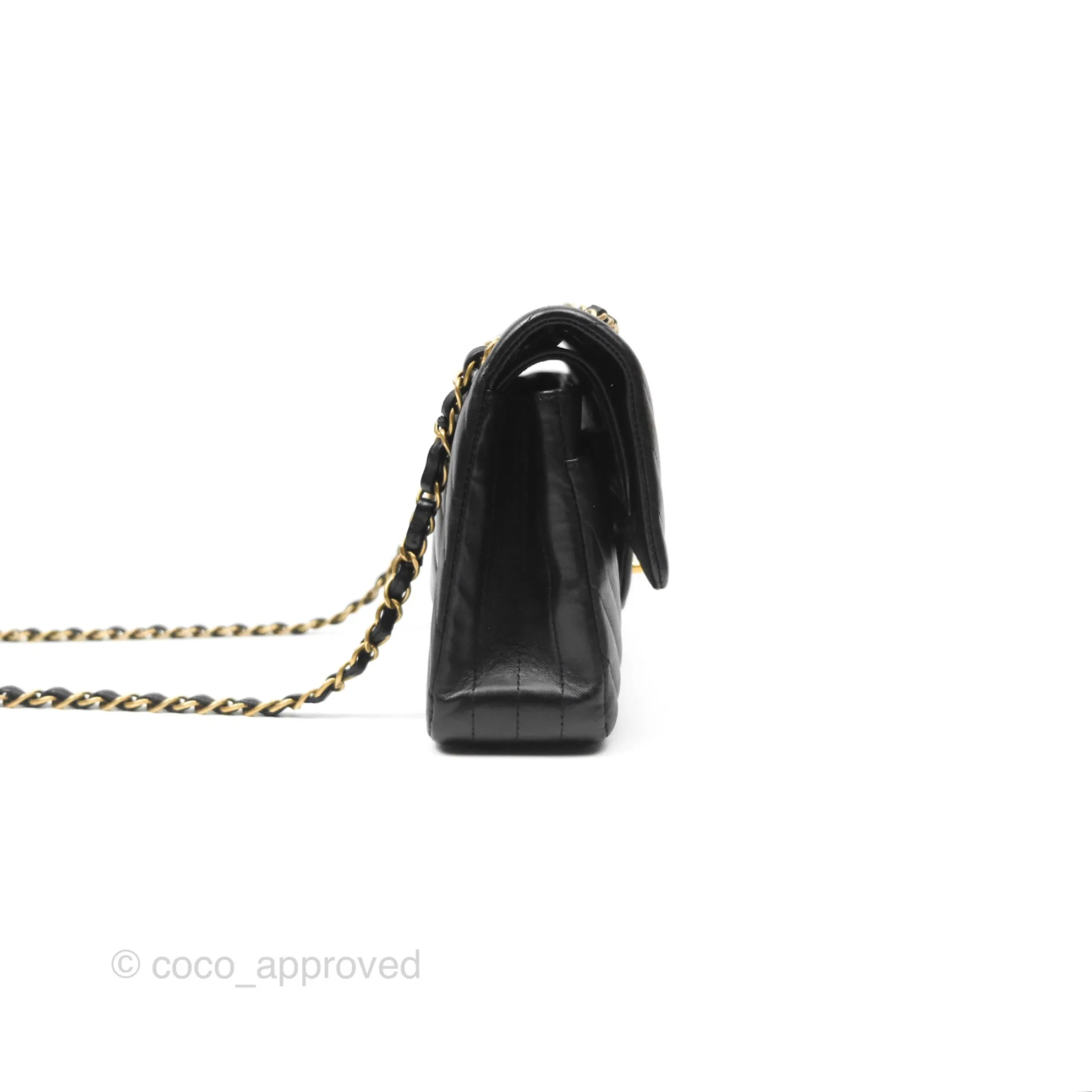 Chanel Classic M/L Medium Flap Chevron Black Lambskin Gold Hardware
