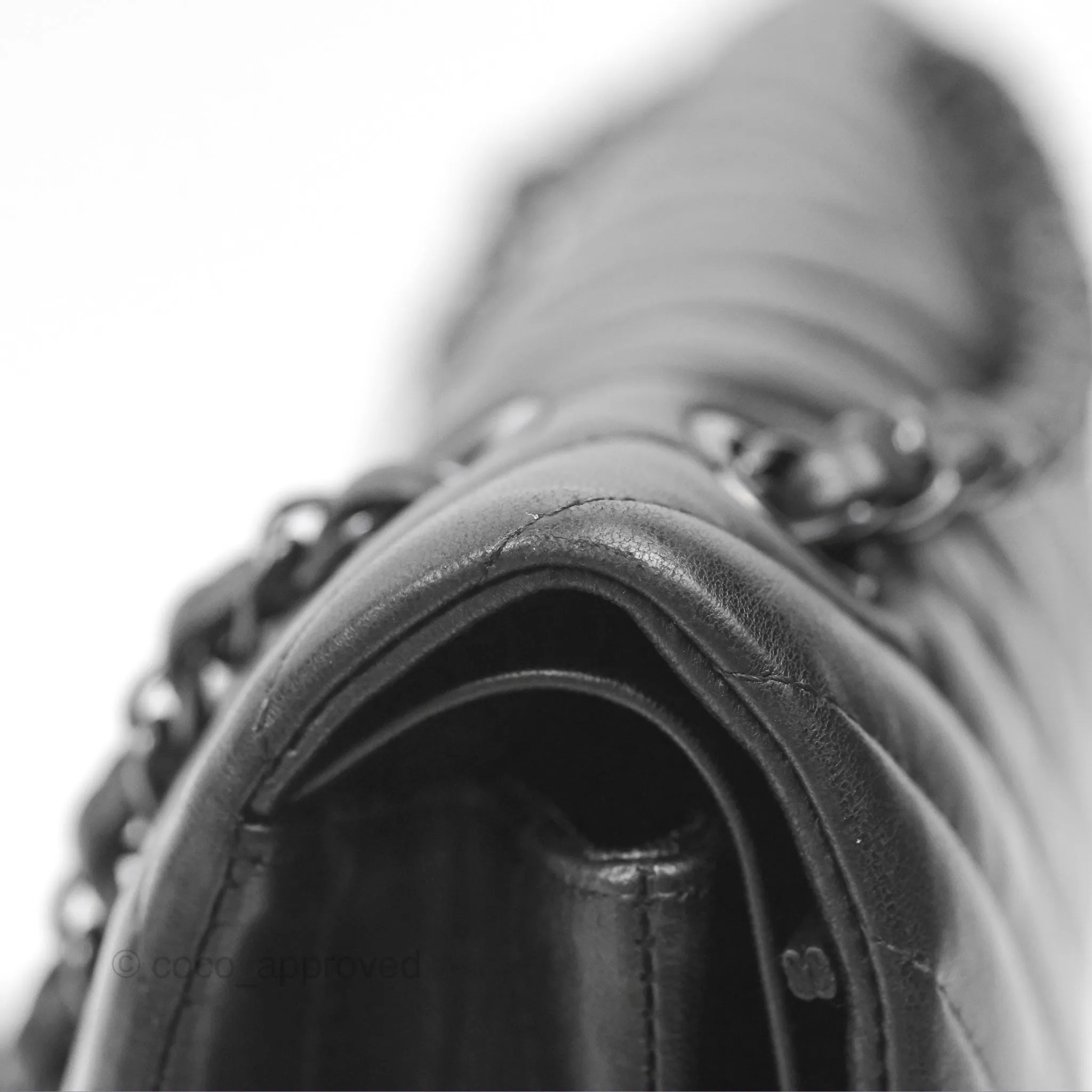 Chanel Classic M/L Medium Flap Chevron So Black Calfskin