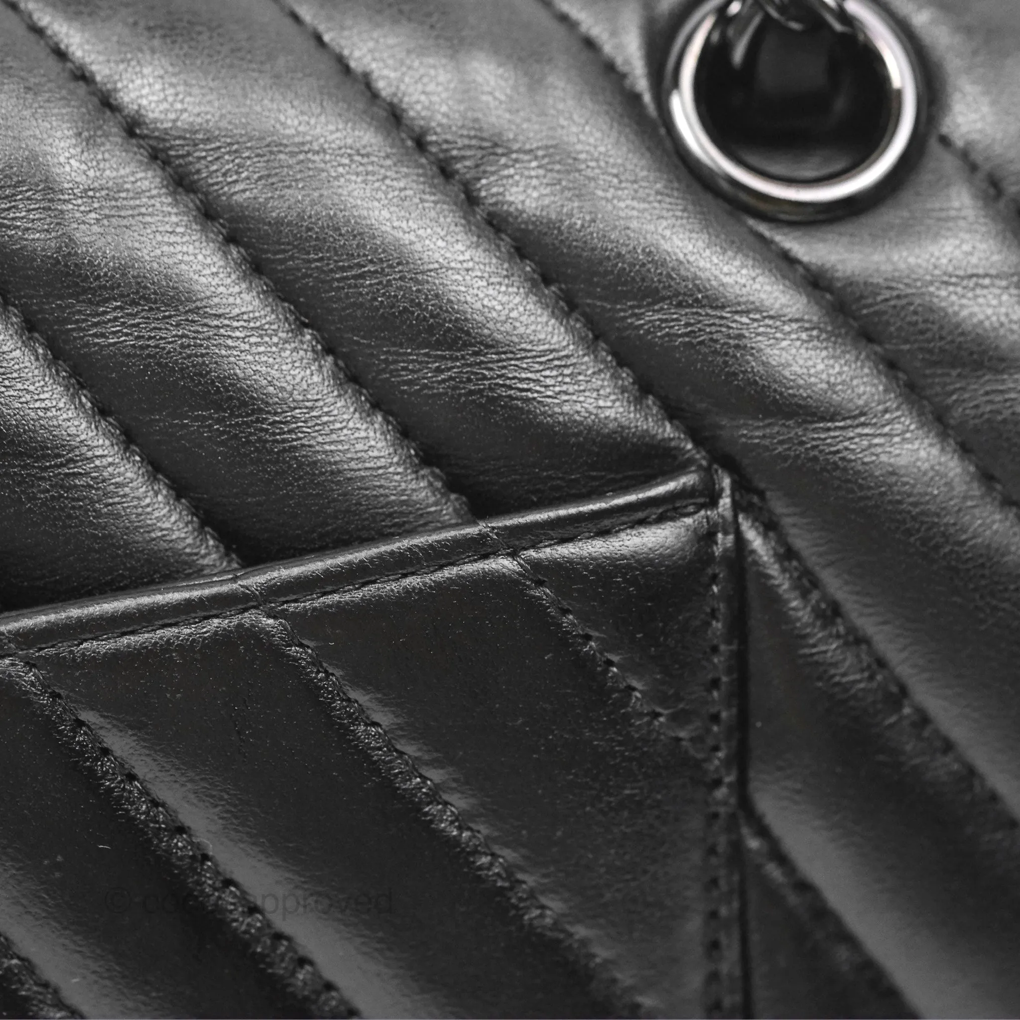 Chanel Classic M/L Medium Flap Chevron So Black Calfskin