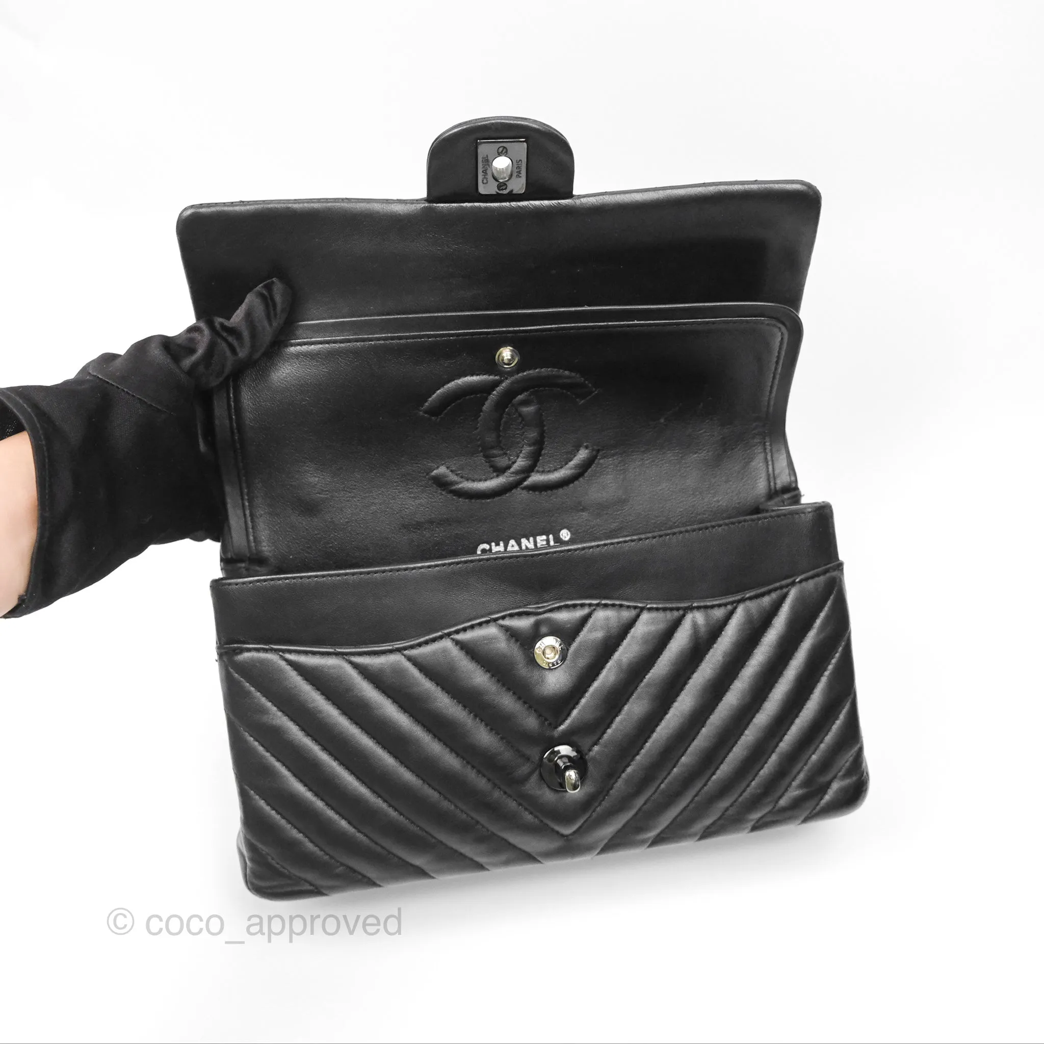 Chanel Classic M/L Medium Flap Chevron So Black Calfskin