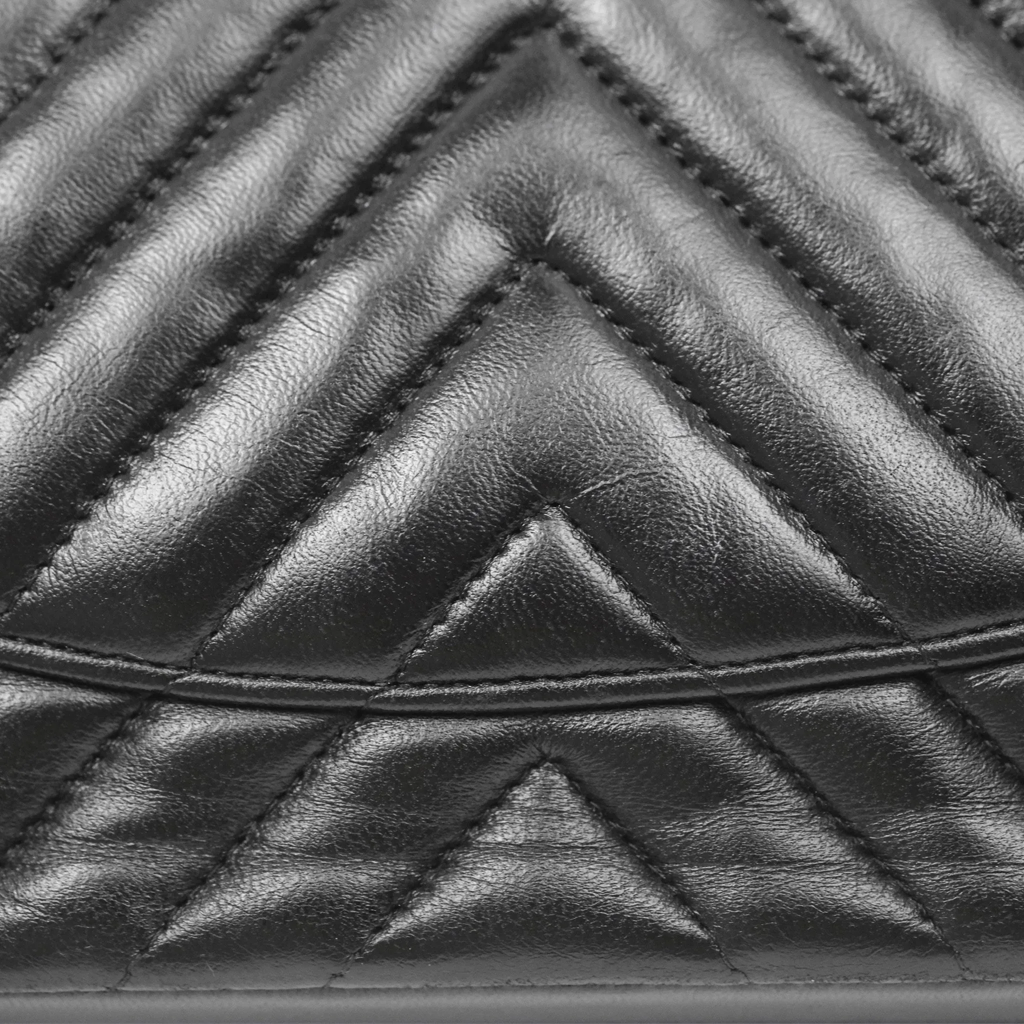 Chanel Classic M/L Medium Flap Chevron So Black Calfskin