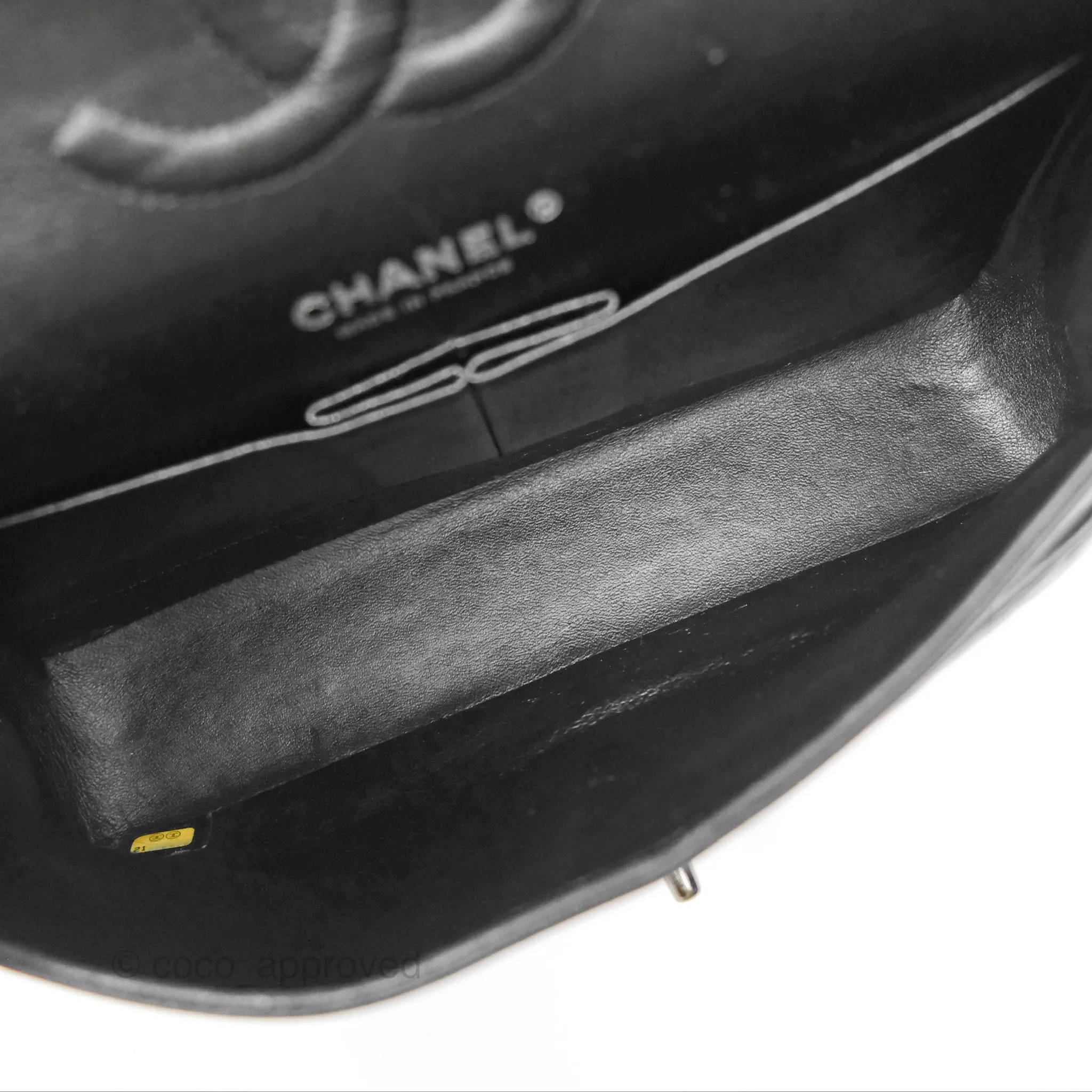 Chanel Classic M/L Medium Flap Chevron So Black Calfskin