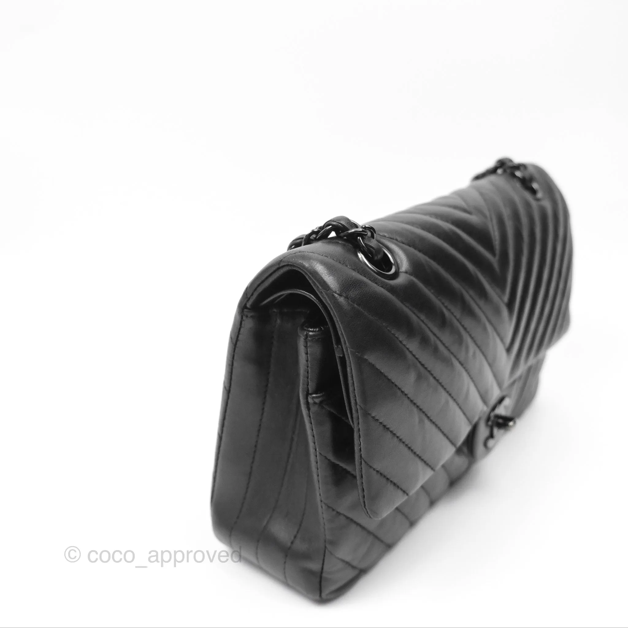 Chanel Classic M/L Medium Flap Chevron So Black Calfskin