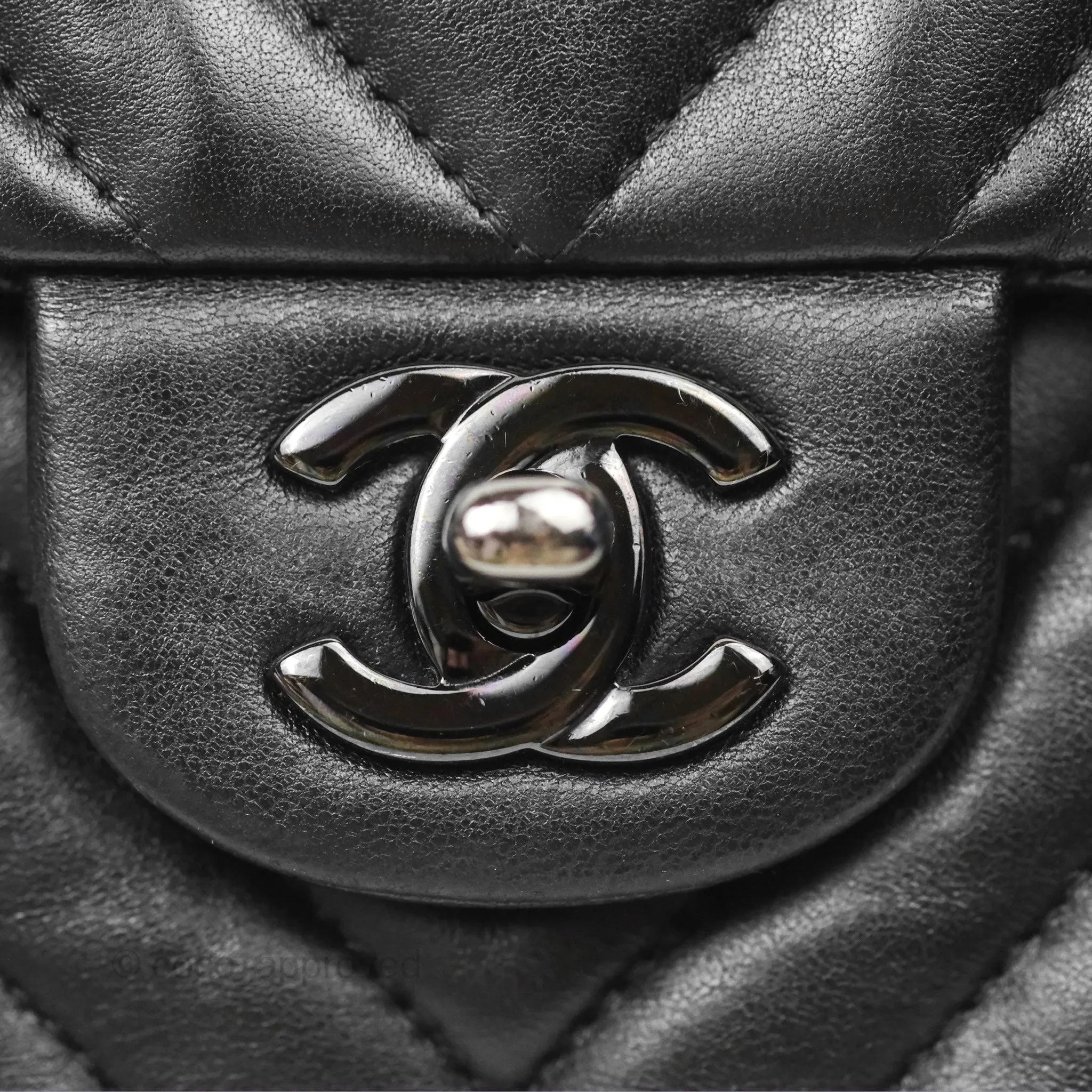 Chanel Classic M/L Medium Flap Chevron So Black Calfskin