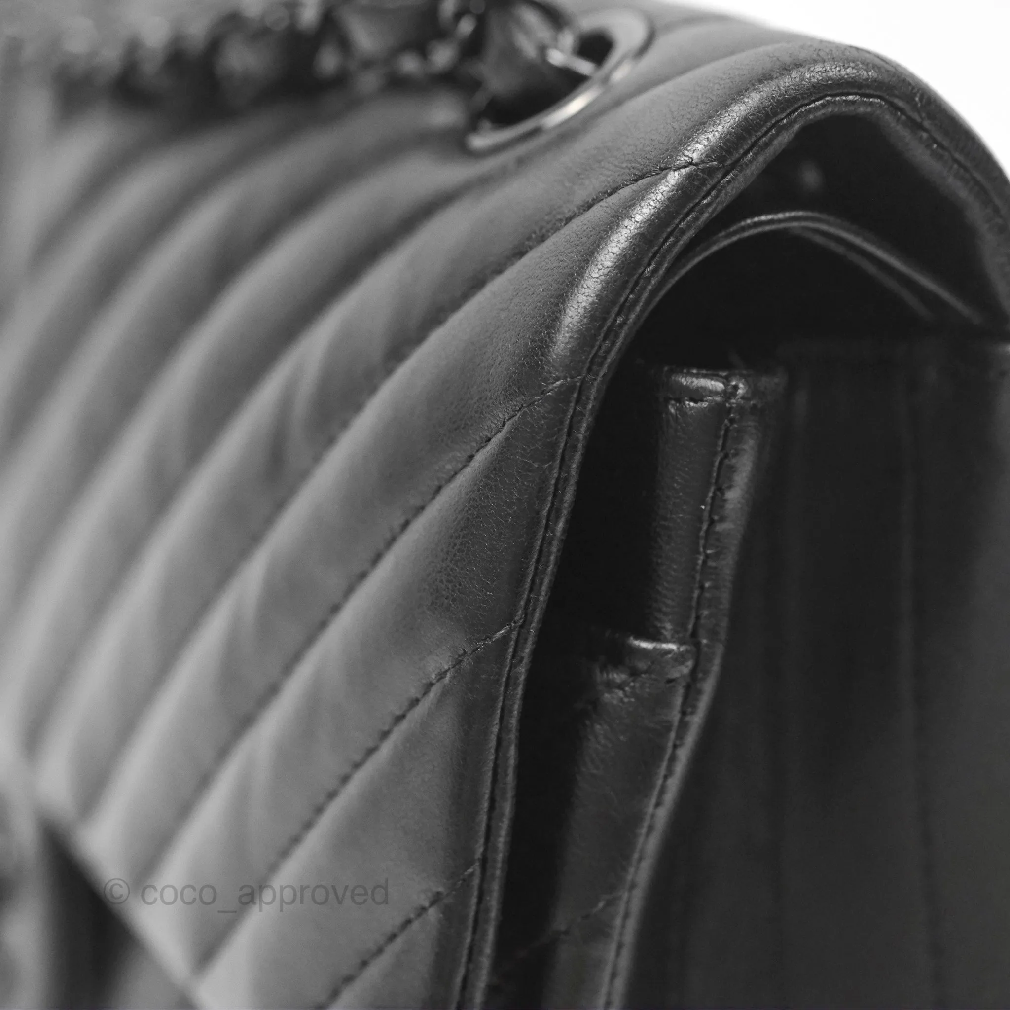 Chanel Classic M/L Medium Flap Chevron So Black Calfskin