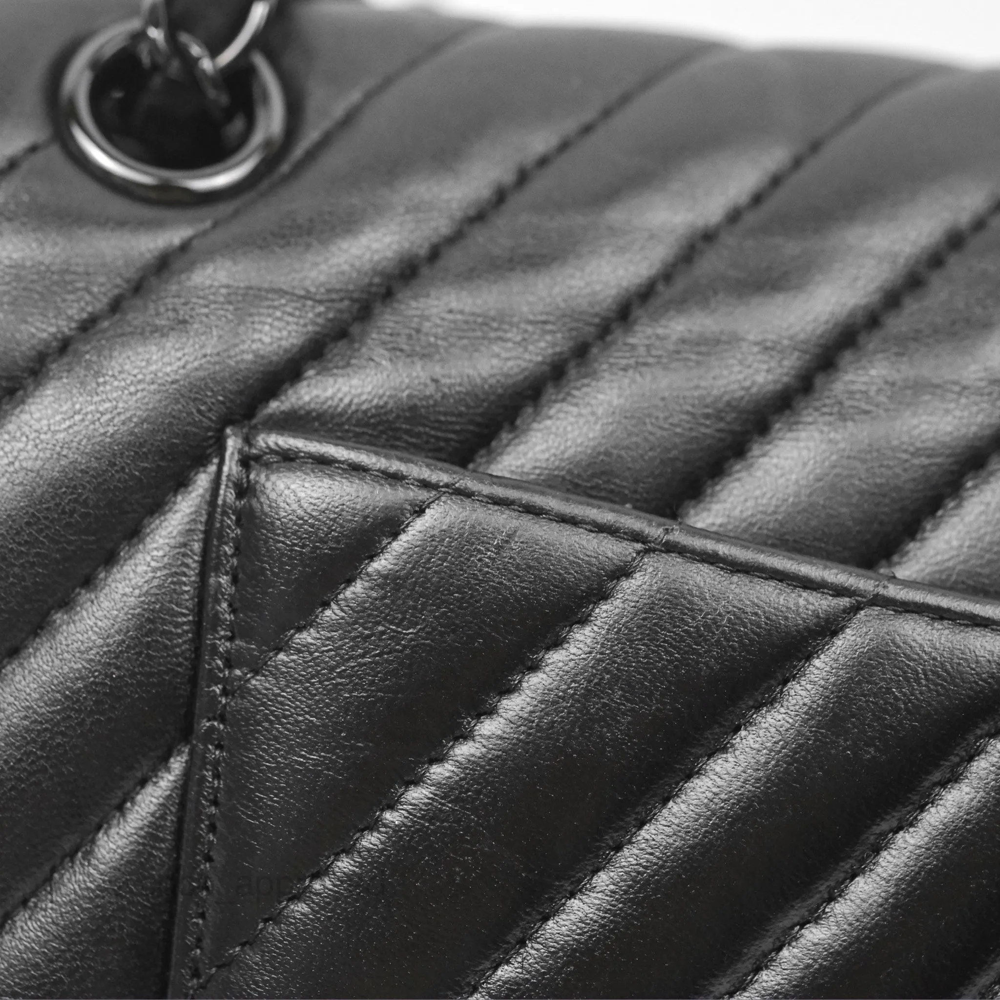 Chanel Classic M/L Medium Flap Chevron So Black Calfskin