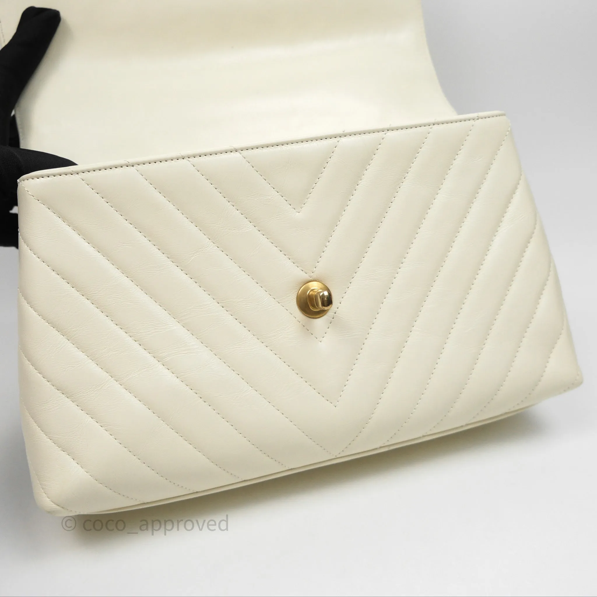 Chanel Medium Coco Handle Chevron Aged Calfskin Ivory Aged Gold Hardware Beige Lizard Handle