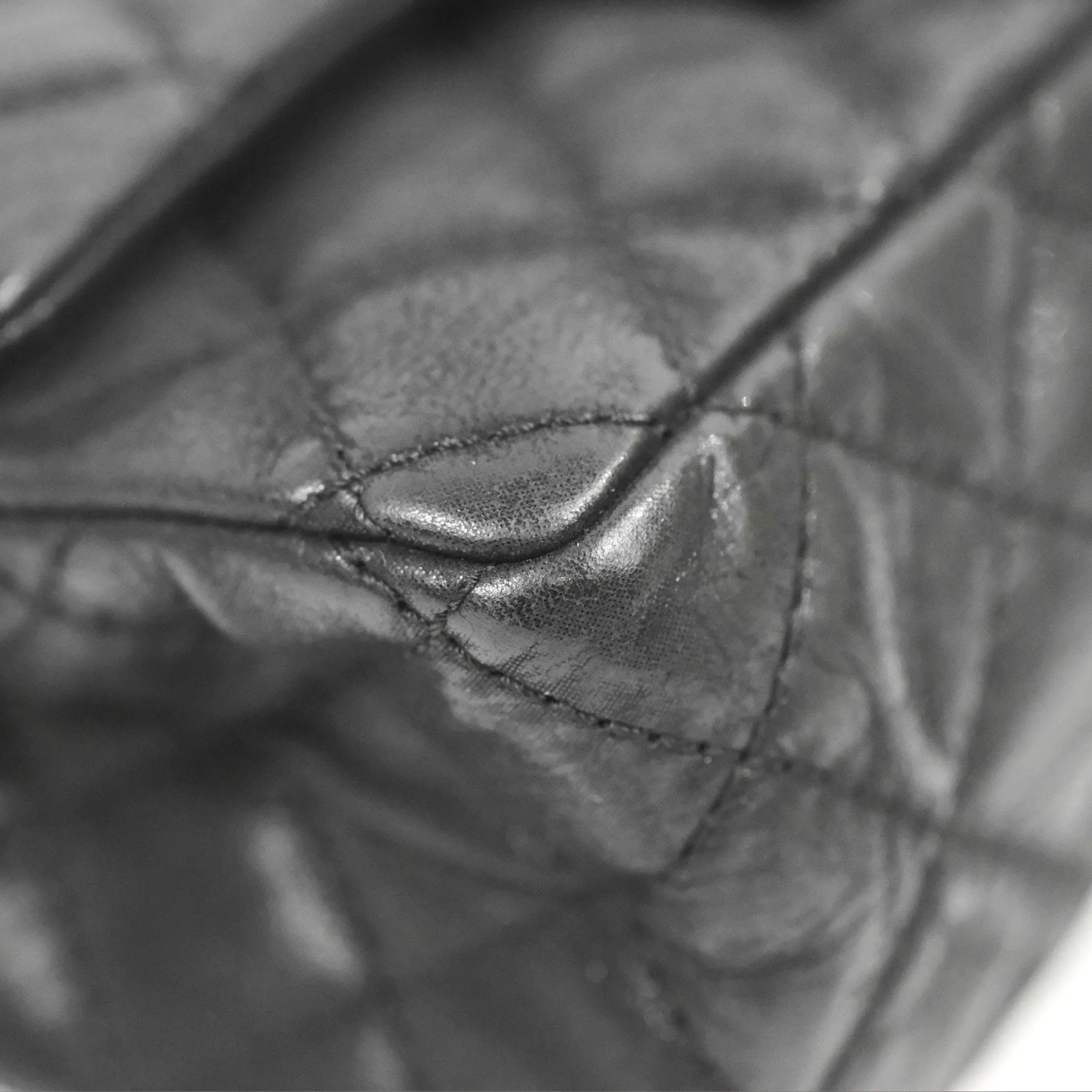Chanel Mini Reissue 224 Double Flap Black Iridescent Calfskin Ruthenium Hardware