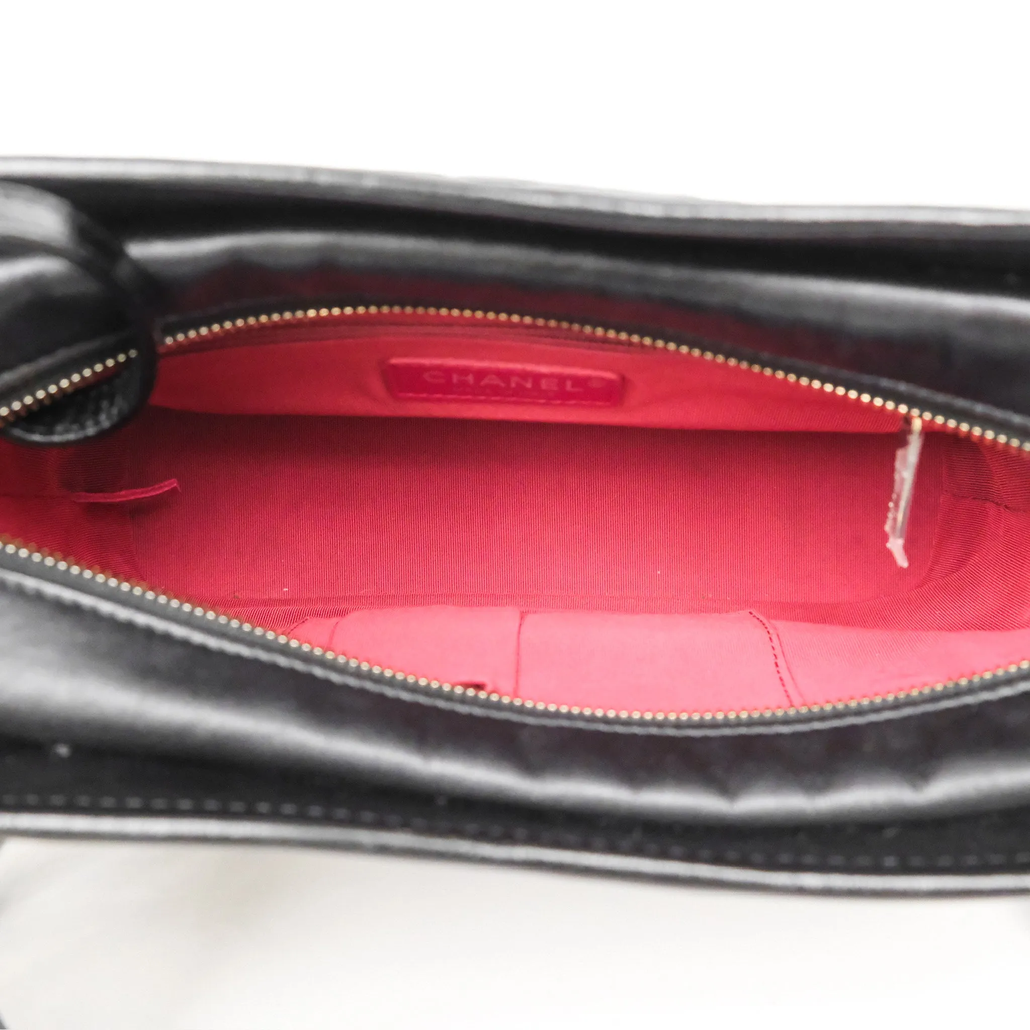 Chanel New Medium Gabrielle Hobo Quilted Black Aged Calfskin