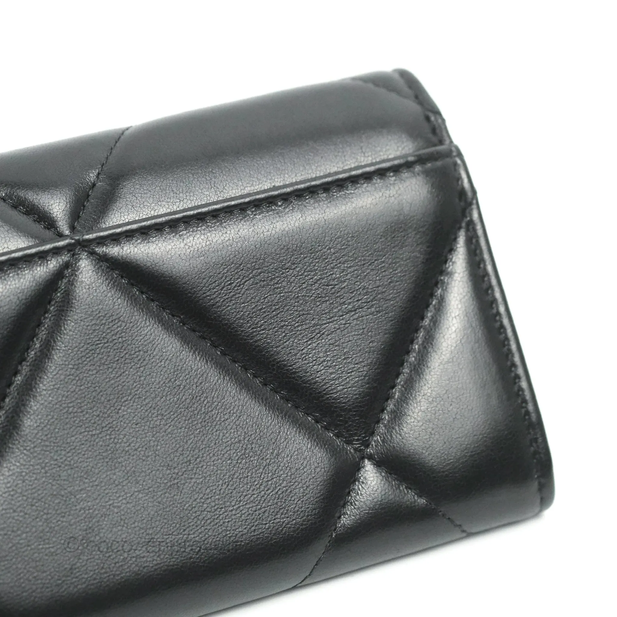 Chanel Quilted 19 Flap Wallet Black Lambskin