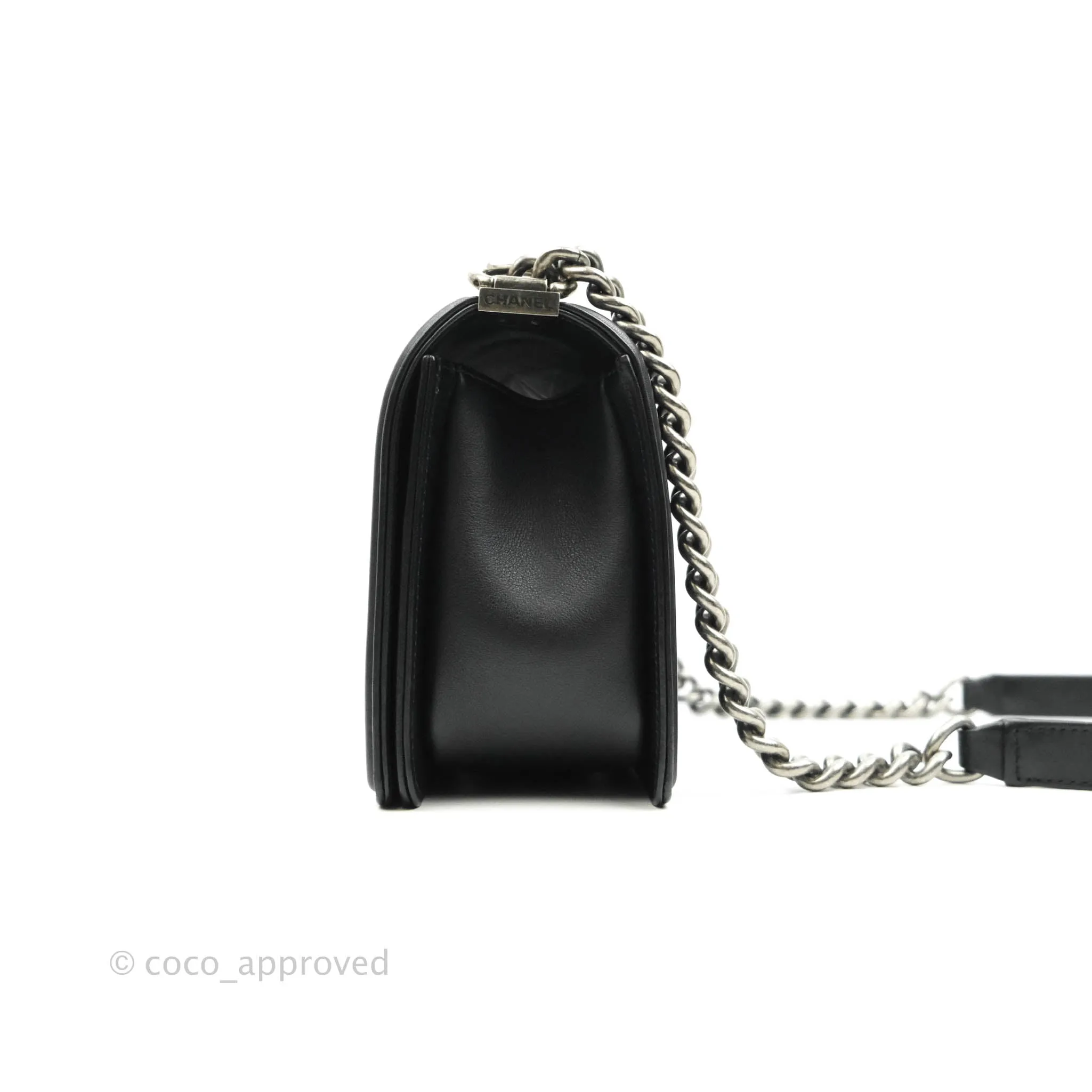 Chanel Quilted Medium Black Calfskin Boy Flap Ruthenium Hardware