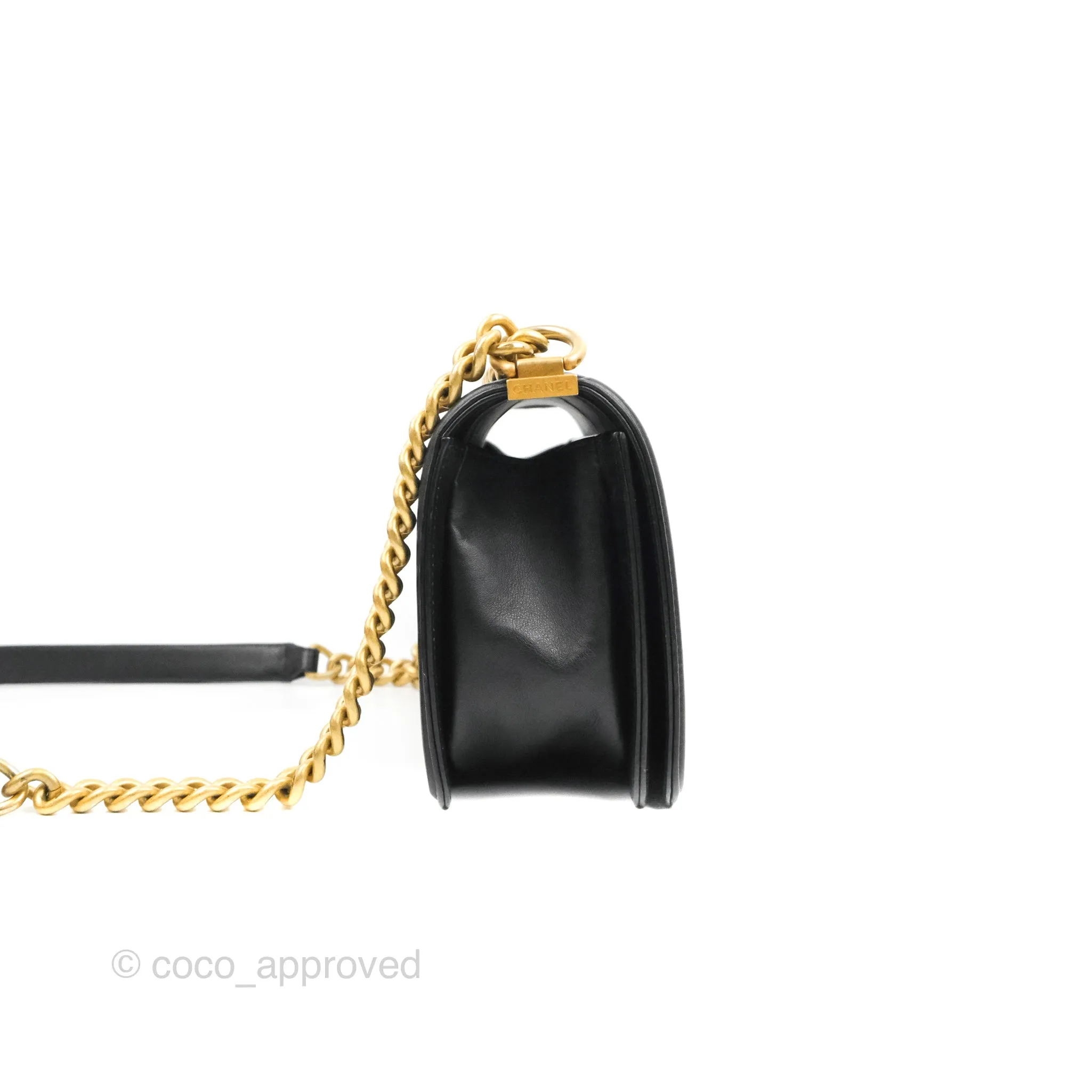 Chanel Quilted Medium Boy Black Calfskin Aged Gold Hardware