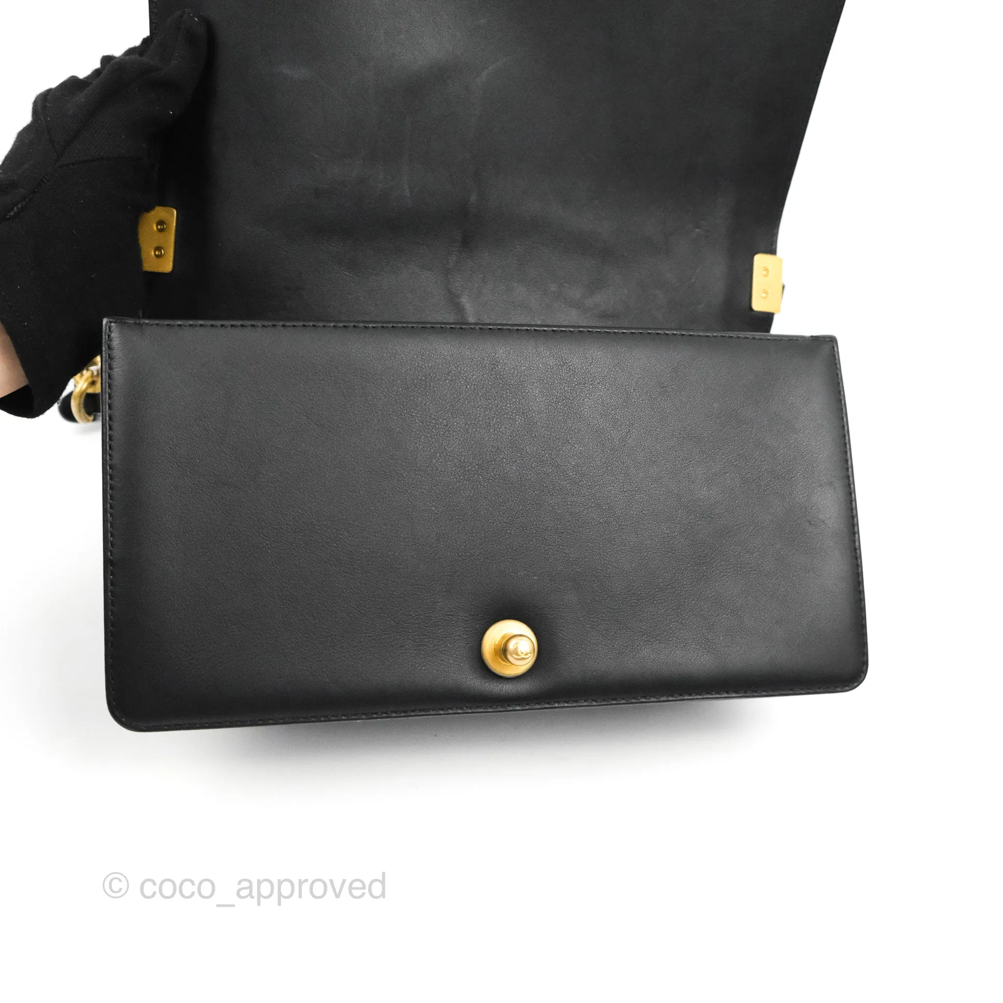 Chanel Quilted Medium Boy Black Calfskin Aged Gold Hardware