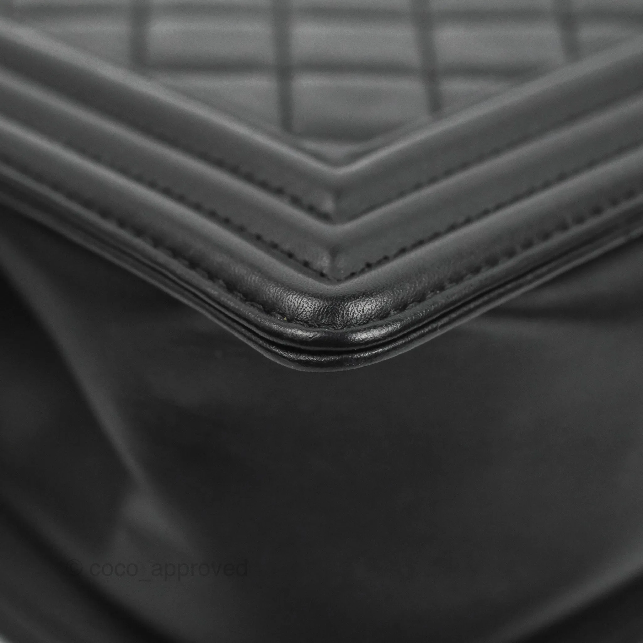 Chanel Quilted Medium Boy Black Calfskin Aged Gold Hardware