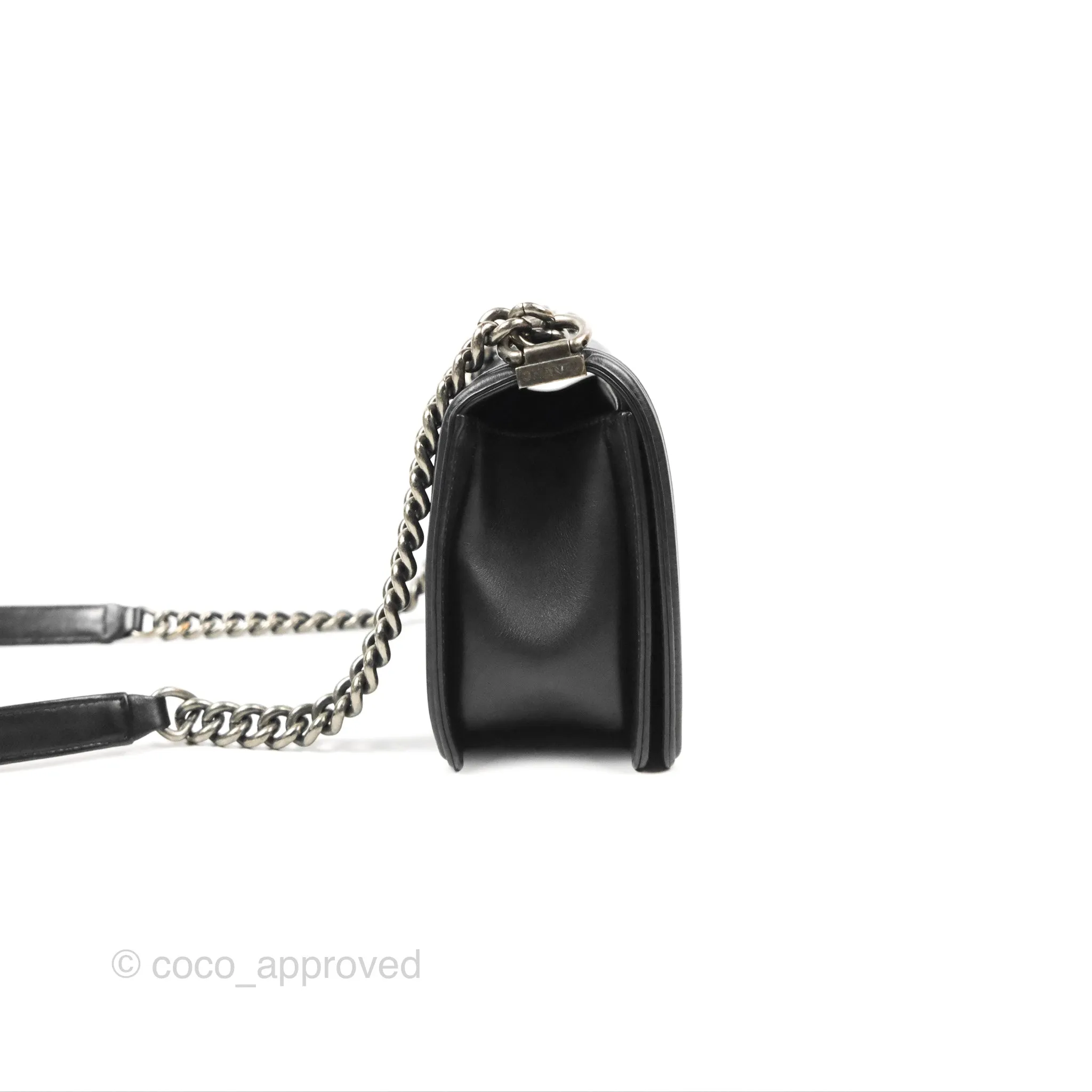 Chanel Quilted Medium Boy Black Calfskin Ruthenium Hardware