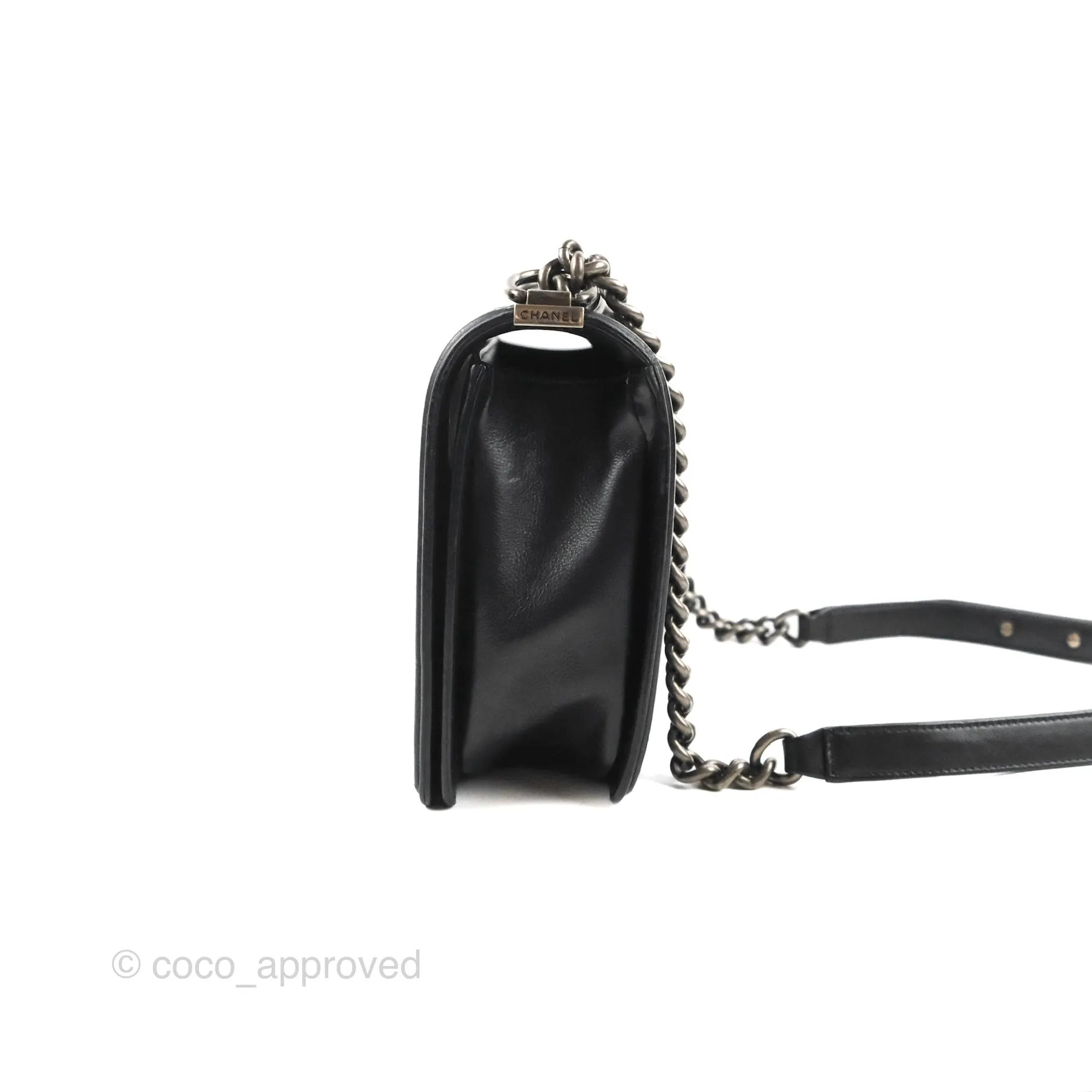 Chanel Quilted New Medium Boy Black Calfskin Ruthenium Hardware