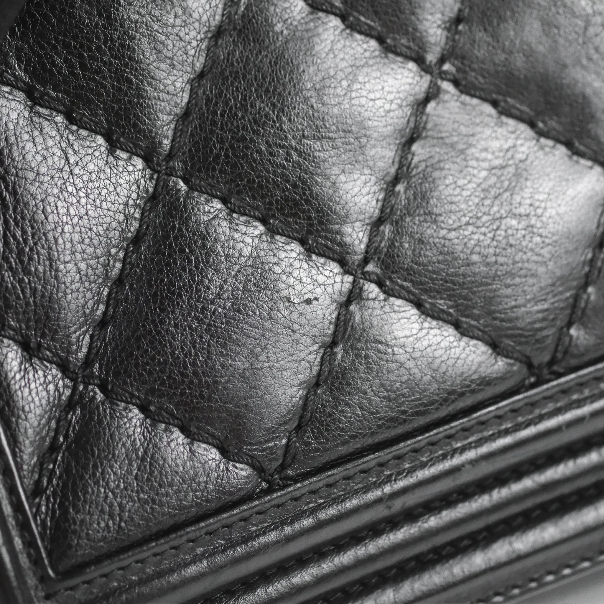 Chanel Quilted New Medium Boy Black Calfskin Ruthenium Hardware