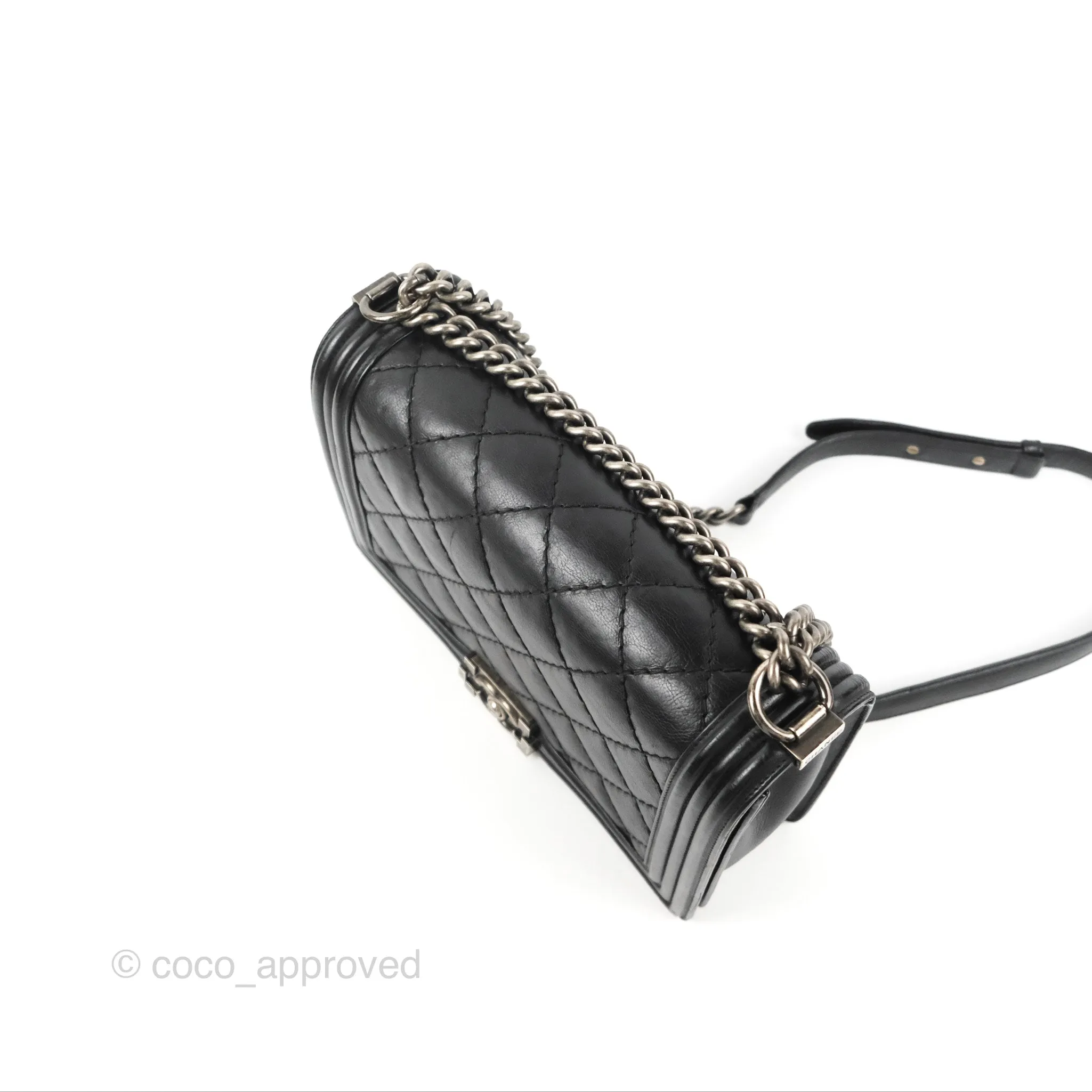 Chanel Quilted New Medium Boy Black Calfskin Ruthenium Hardware