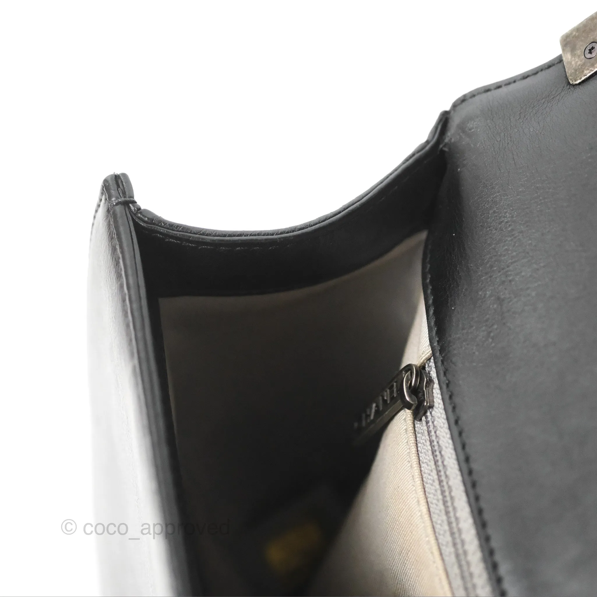 Chanel Quilted New Medium Boy Black Calfskin Ruthenium Hardware
