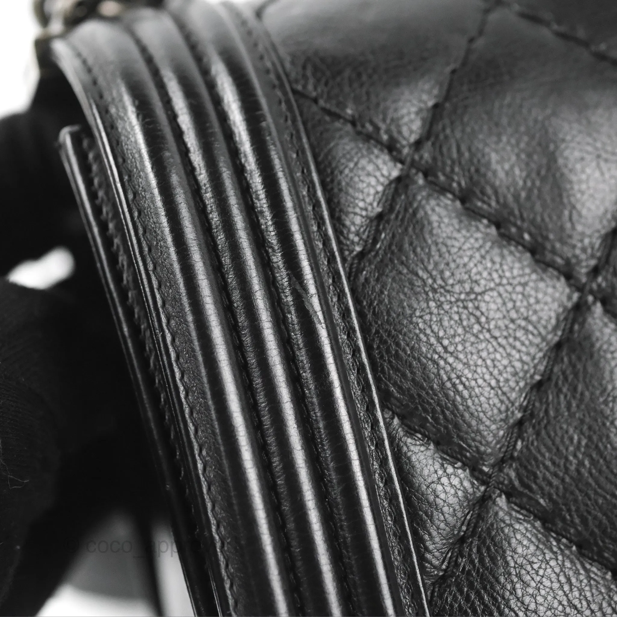 Chanel Quilted New Medium Boy Black Calfskin Ruthenium Hardware