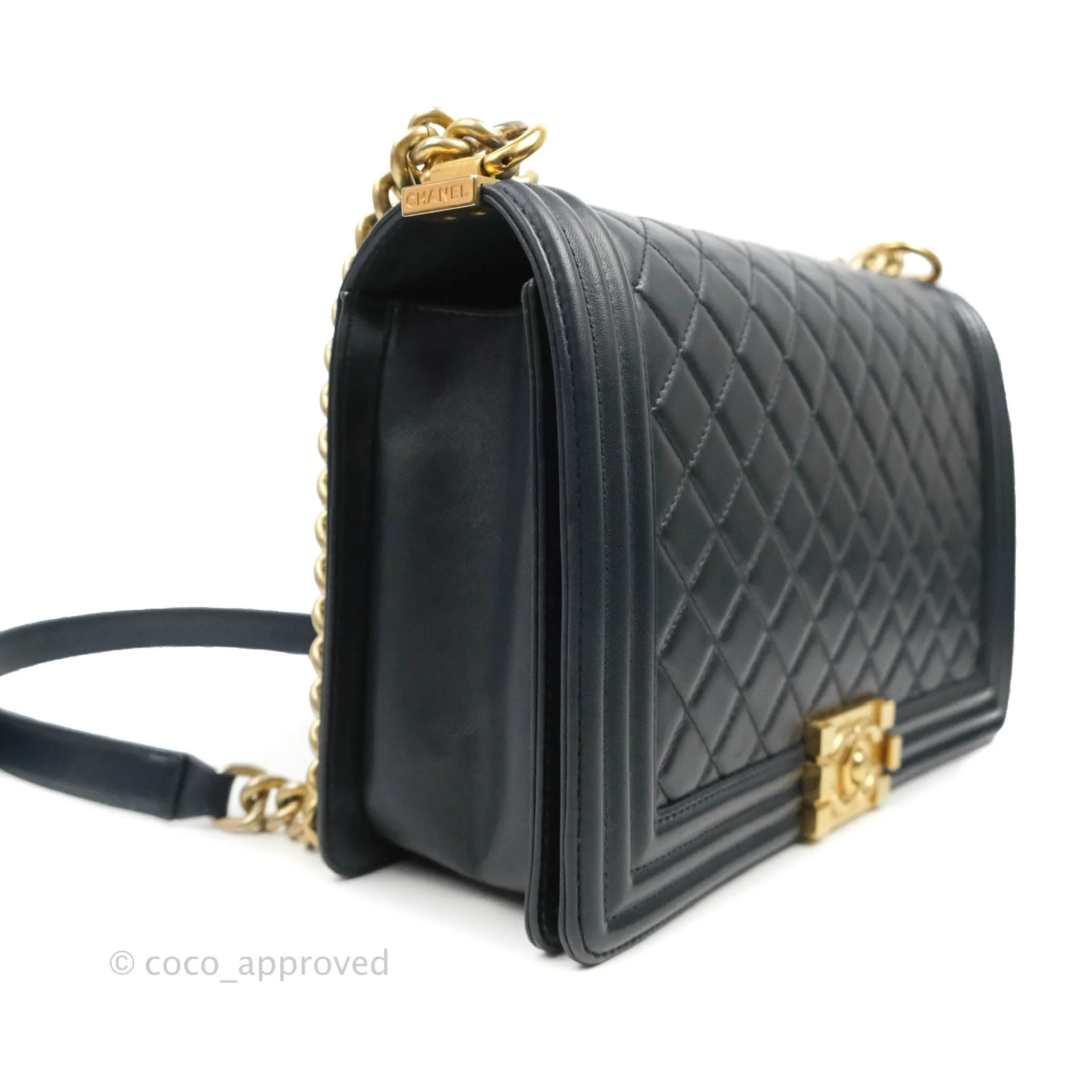 Chanel Quilted New Medium Boy Navy Lambskin Aged Gold Hardware