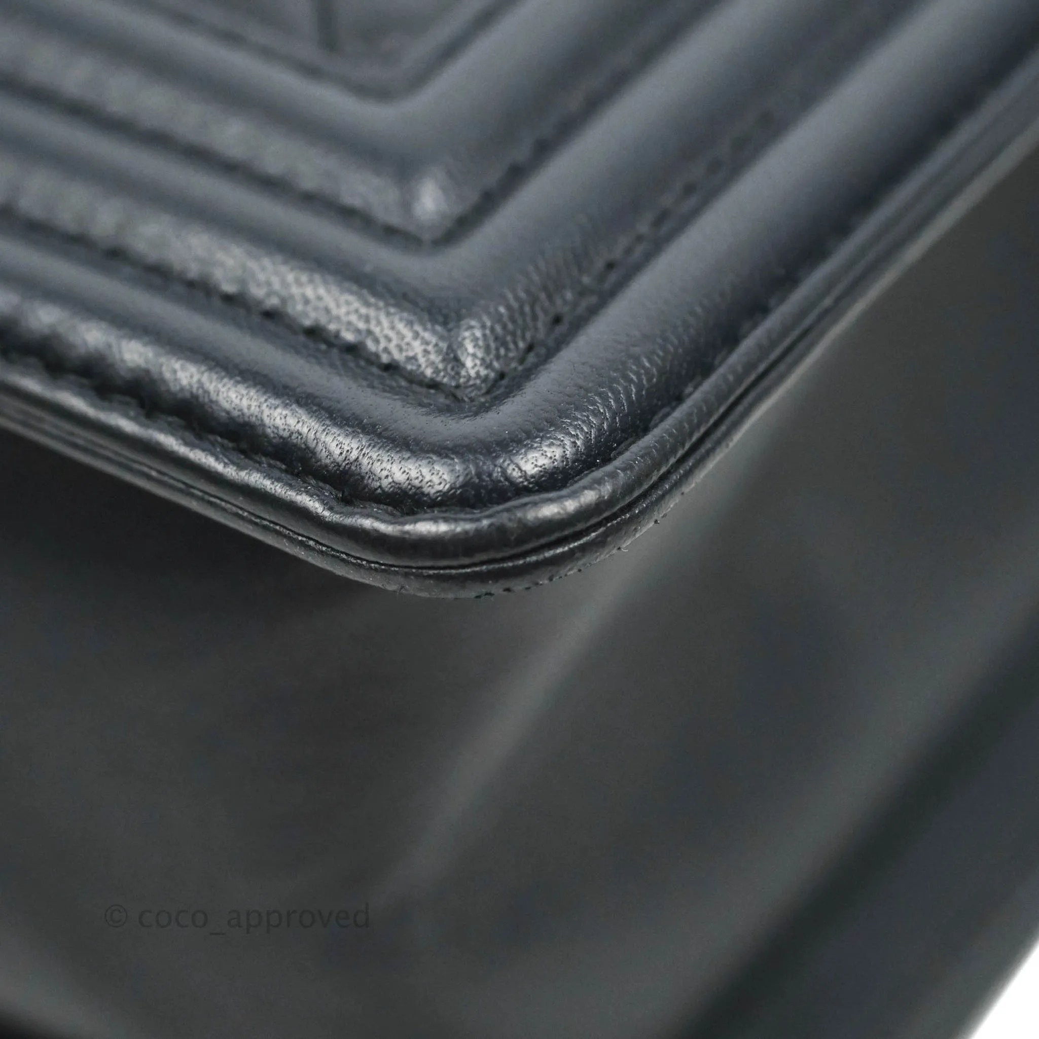 Chanel Quilted New Medium Boy Navy Lambskin Aged Gold Hardware