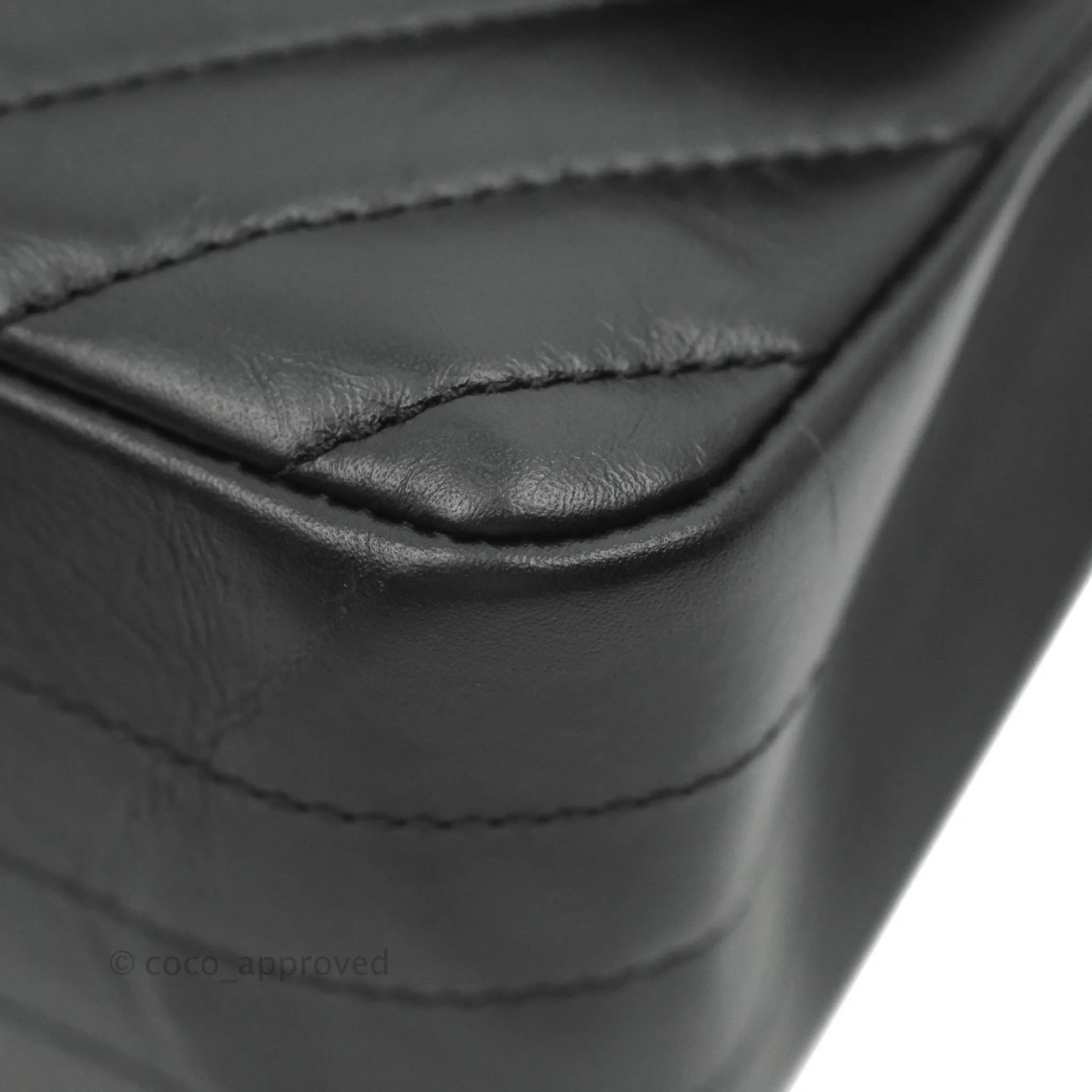 Chanel Reissue 225 Chevron Aged Calfskin So Black