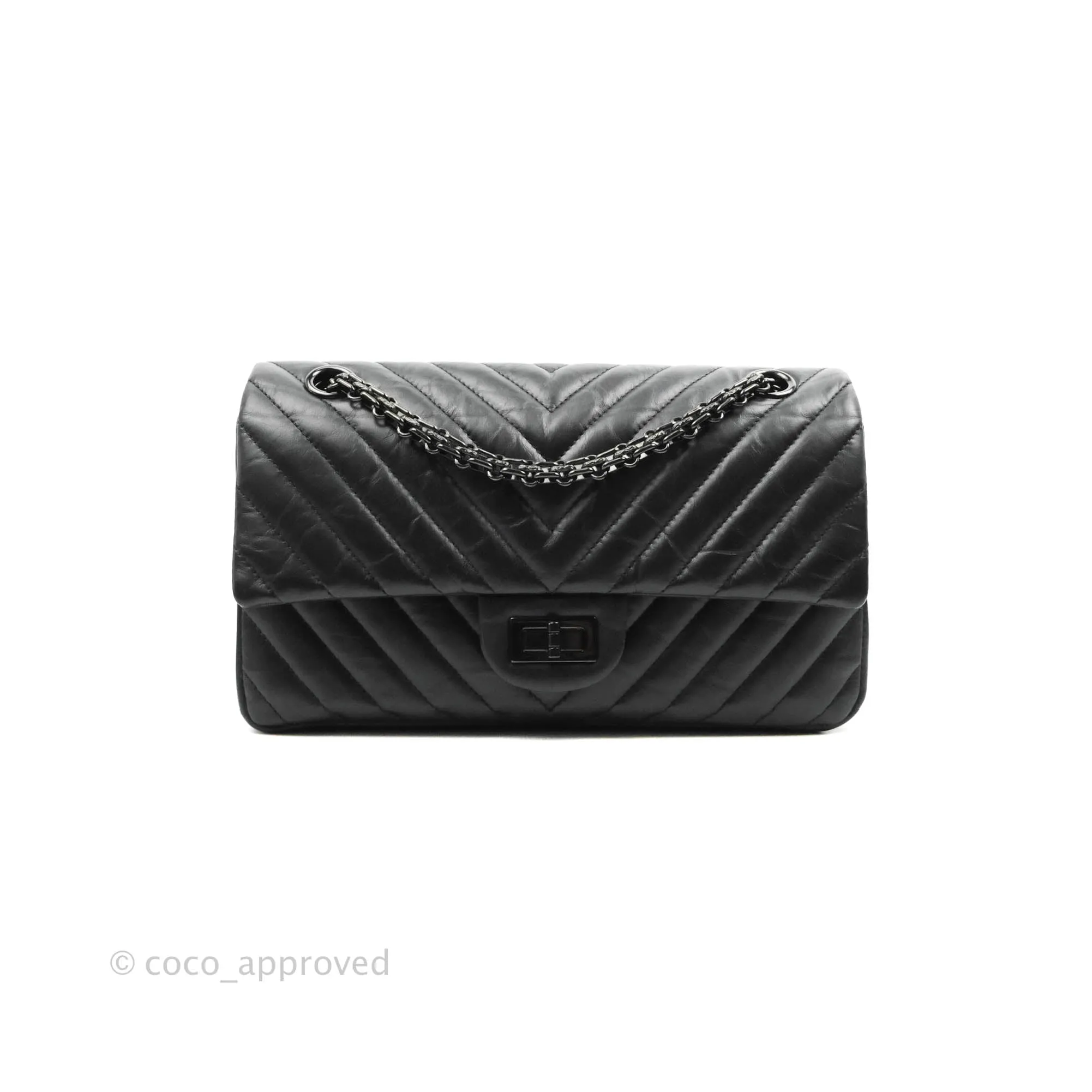 Chanel Reissue 225 Chevron Aged Calfskin So Black
