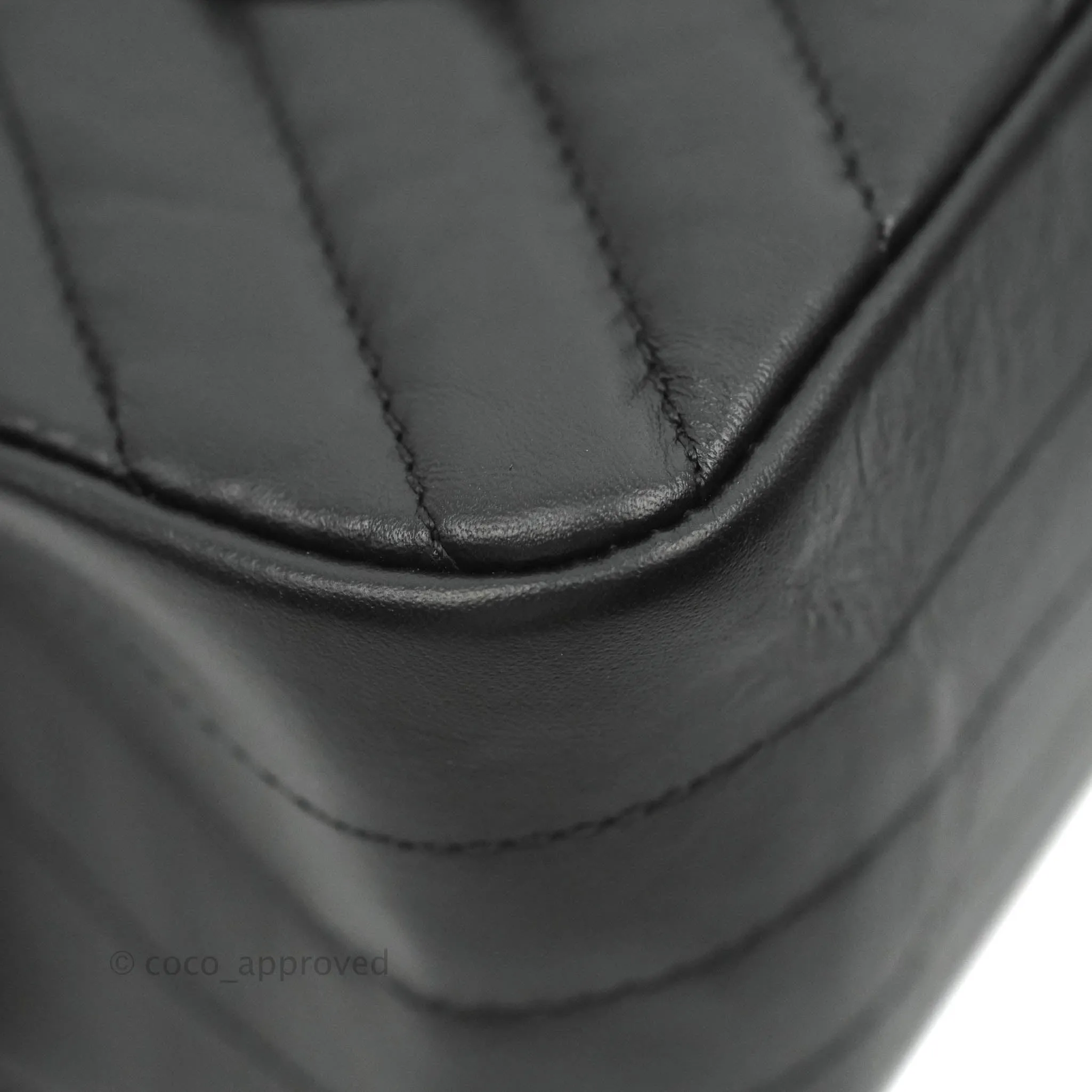 Chanel Reissue 225 Chevron Aged Calfskin So Black