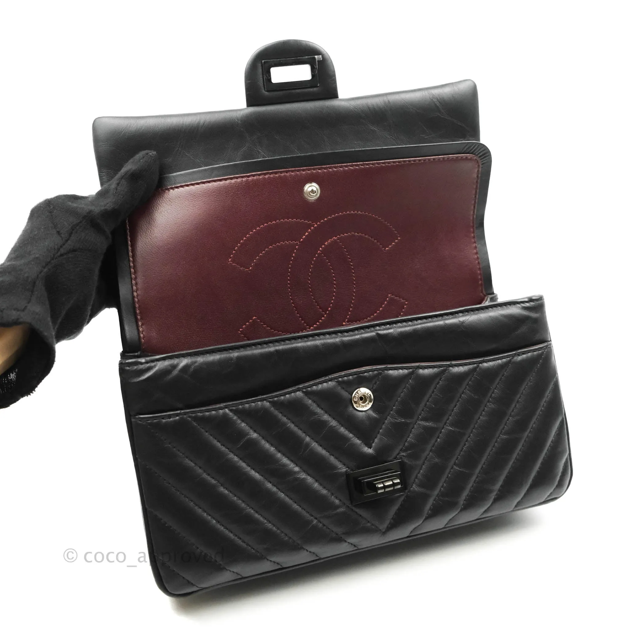 Chanel Reissue 225 Chevron Aged Calfskin So Black