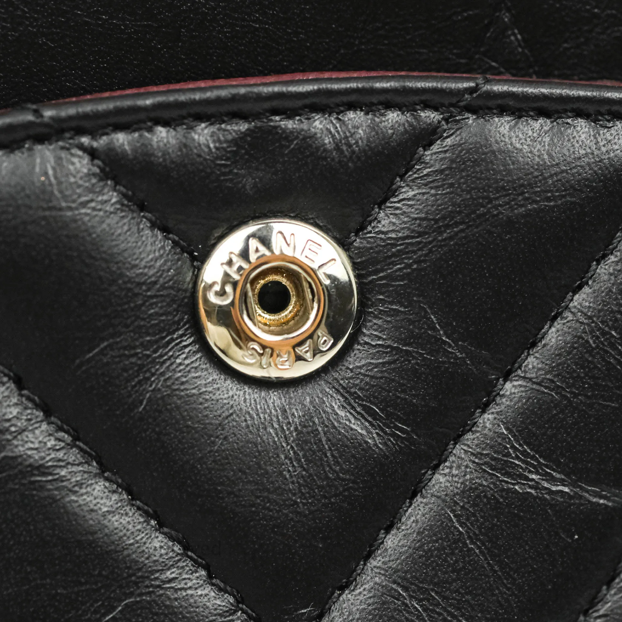 Chanel Reissue 225 Chevron Aged Calfskin So Black