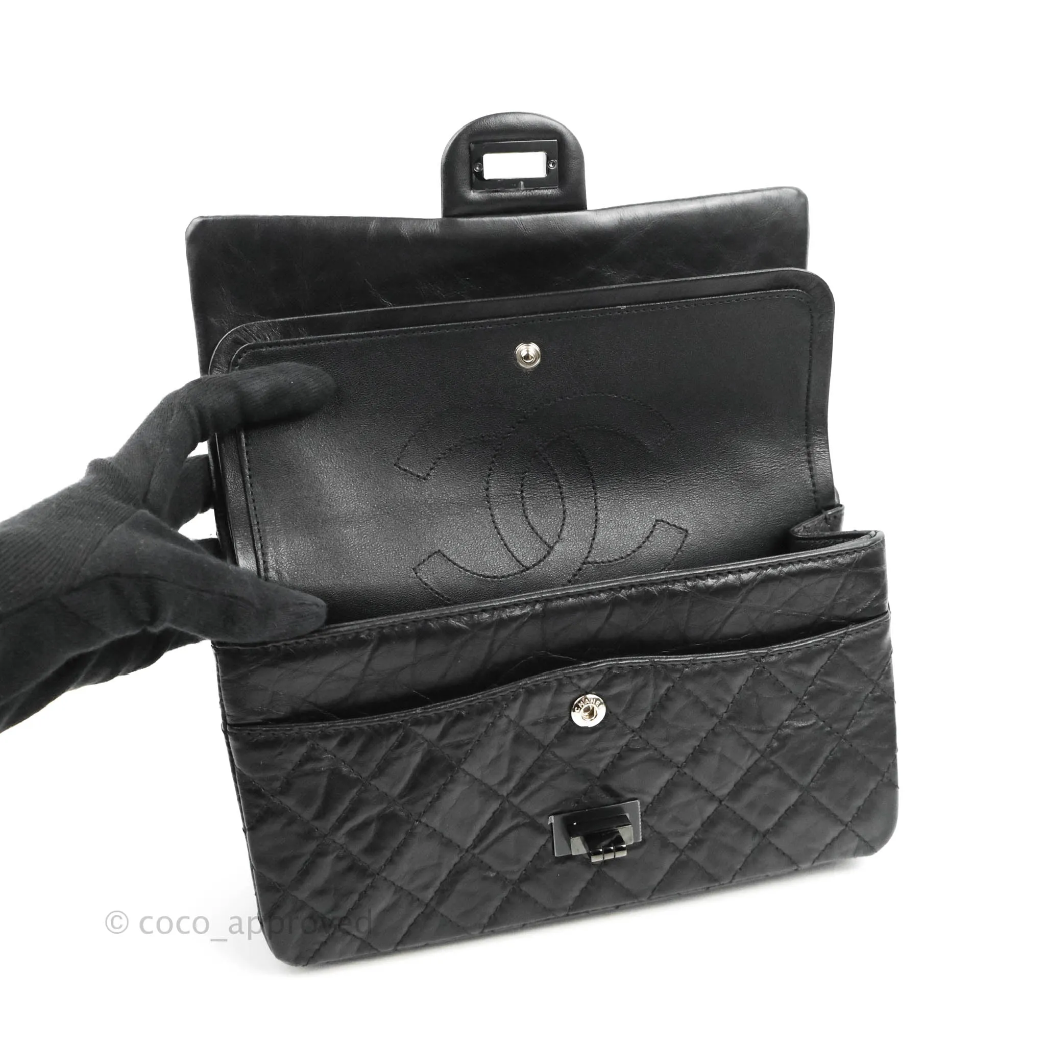 Chanel Reissue 225 Quilted Aged Calfskin So Black