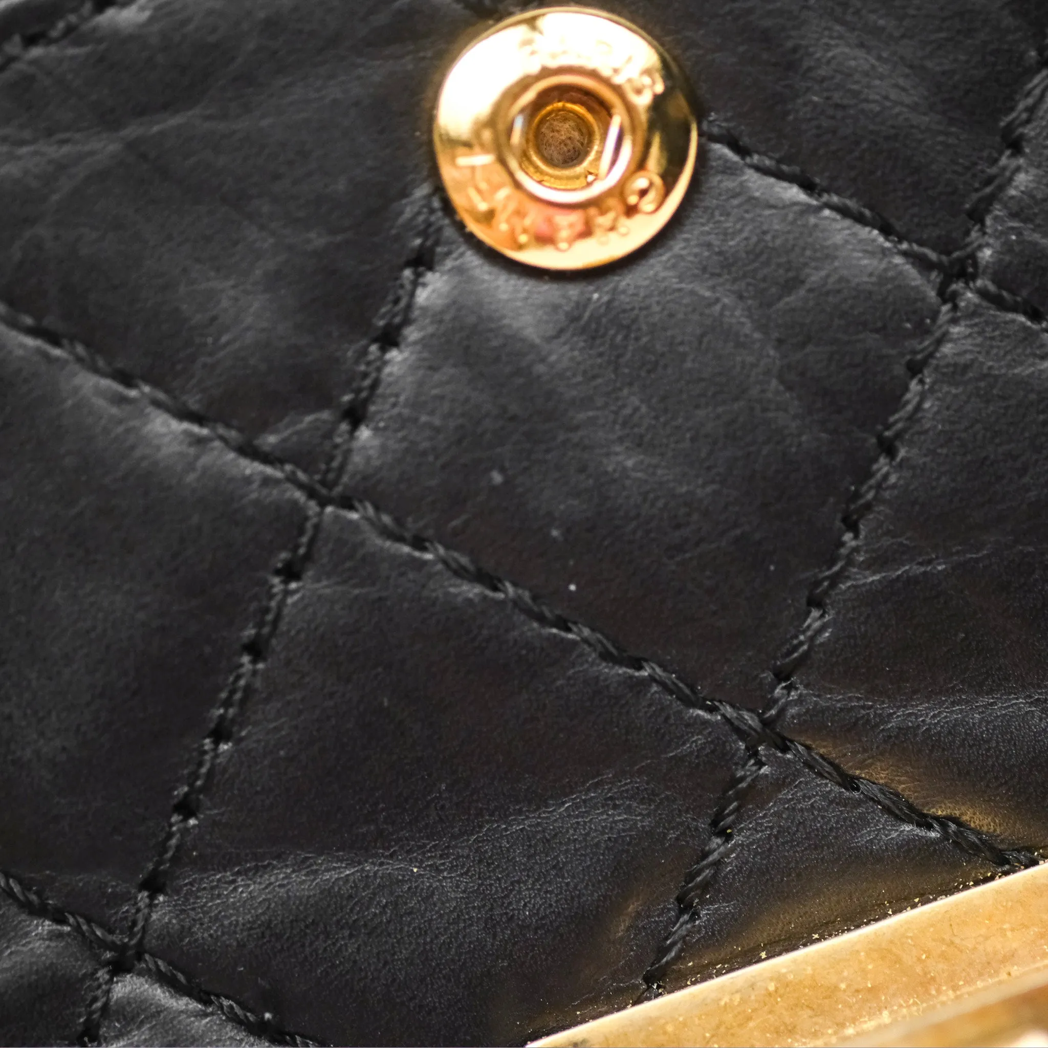 Chanel Reissue 225 Quilted Black Aged Calfskin Aged Gold Hardware