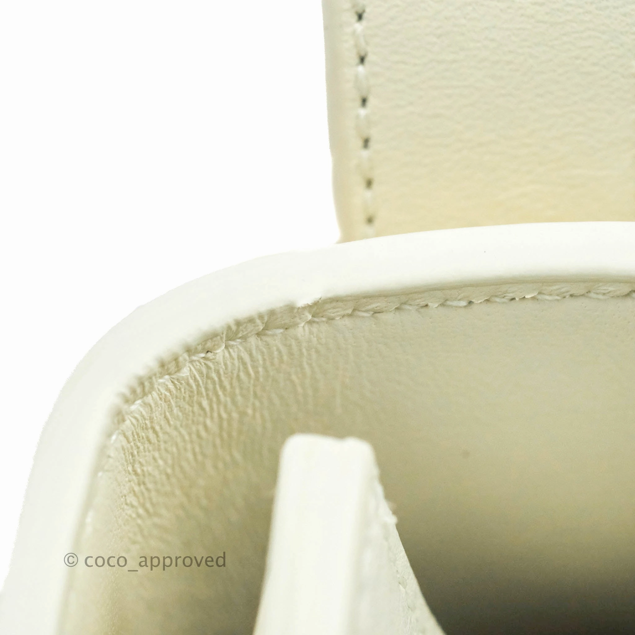 Christian Dior 30 Montaigne Bag White Calfskin Gold Hardware