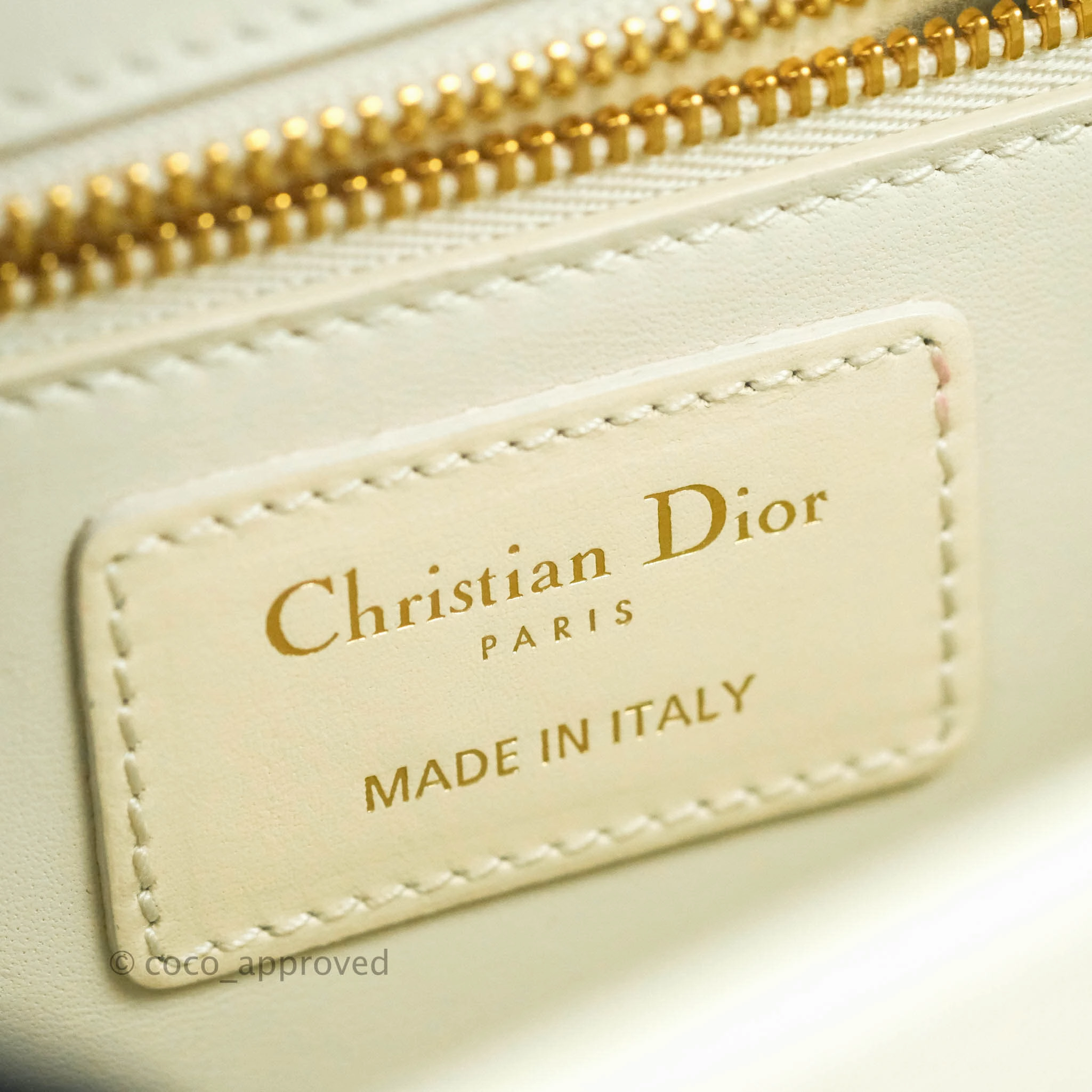 Christian Dior 30 Montaigne Bag White Calfskin Gold Hardware