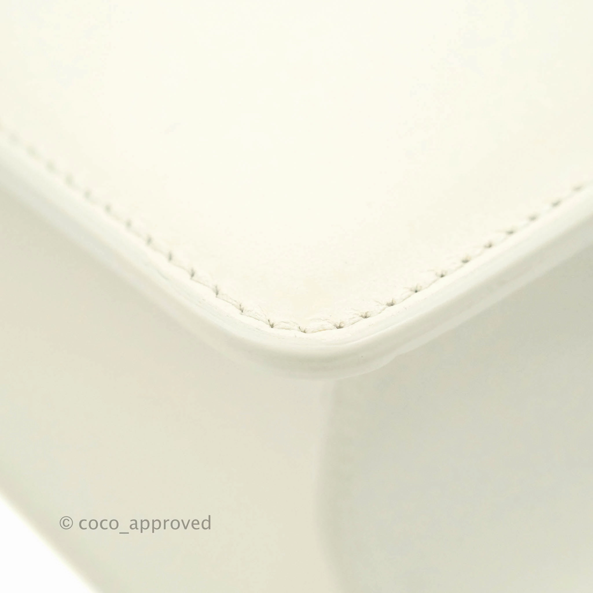 Christian Dior 30 Montaigne Bag White Calfskin Gold Hardware