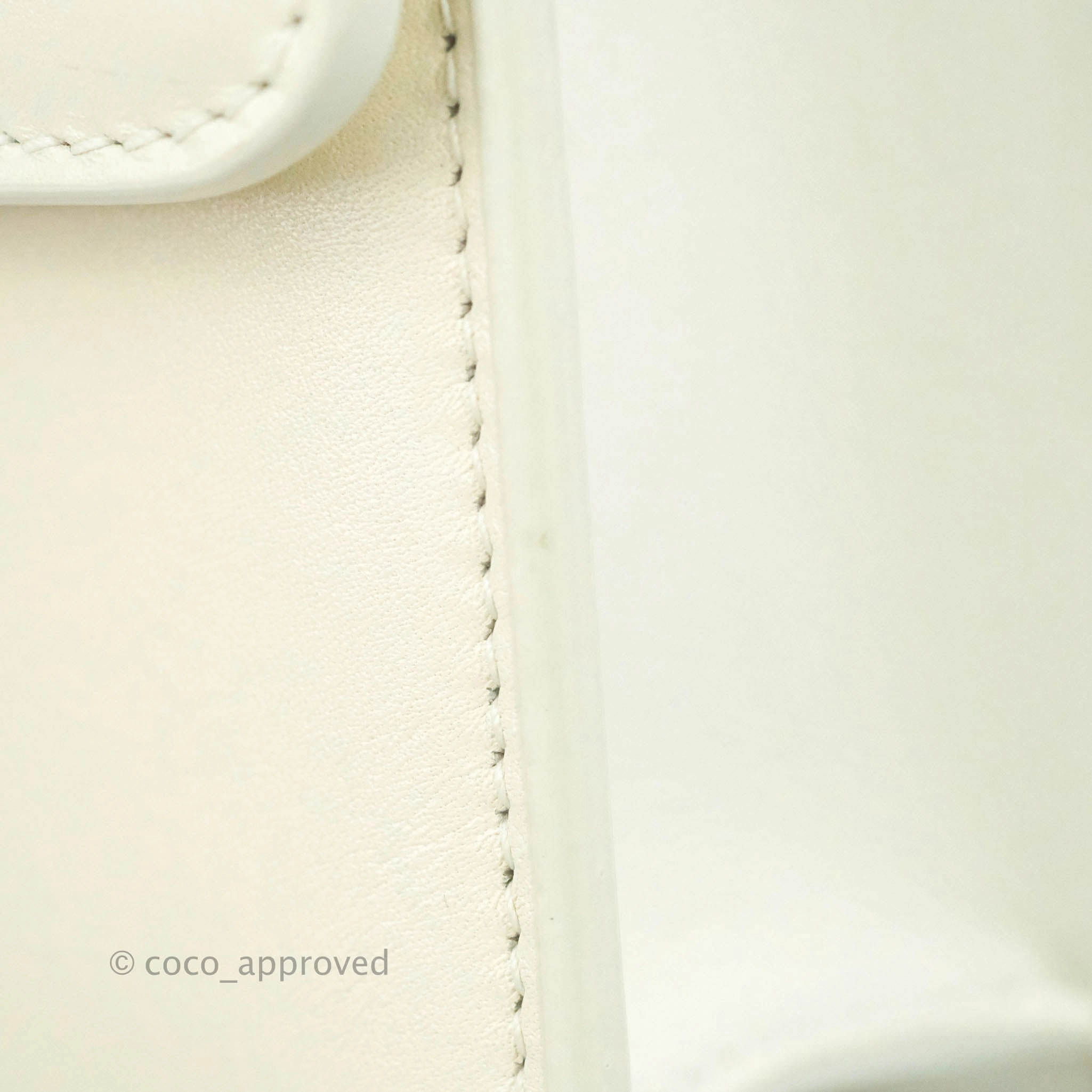 Christian Dior 30 Montaigne Bag White Calfskin Gold Hardware