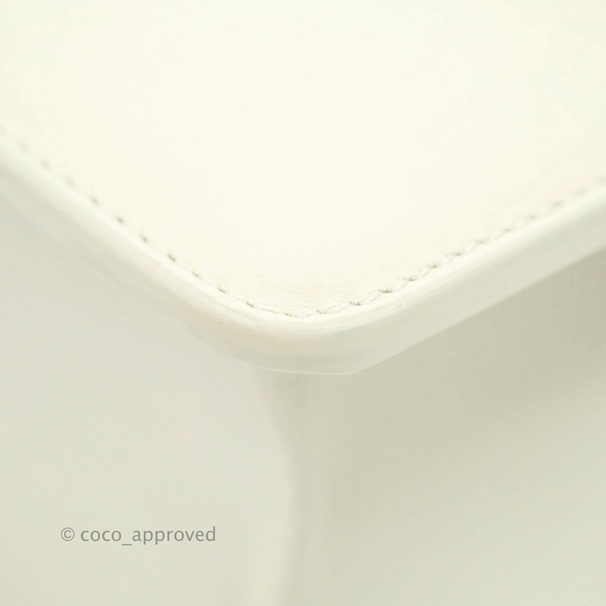 Christian Dior 30 Montaigne Bag White Calfskin Gold Hardware