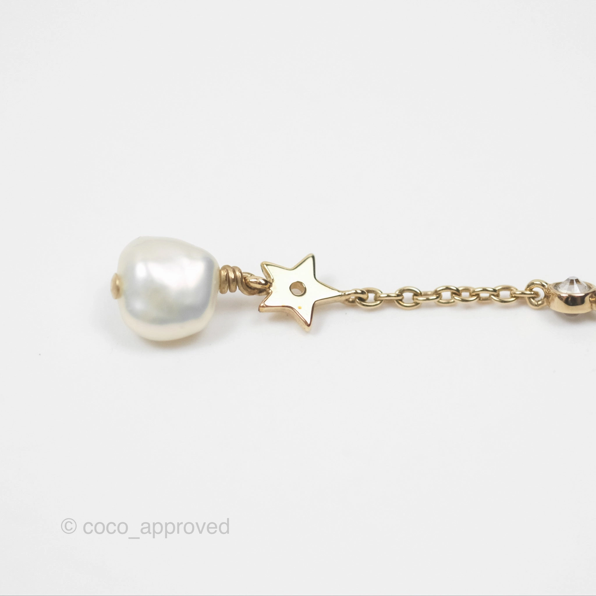 Christian Dior Crystal Pearl Shiny D Earrings Gold Tone