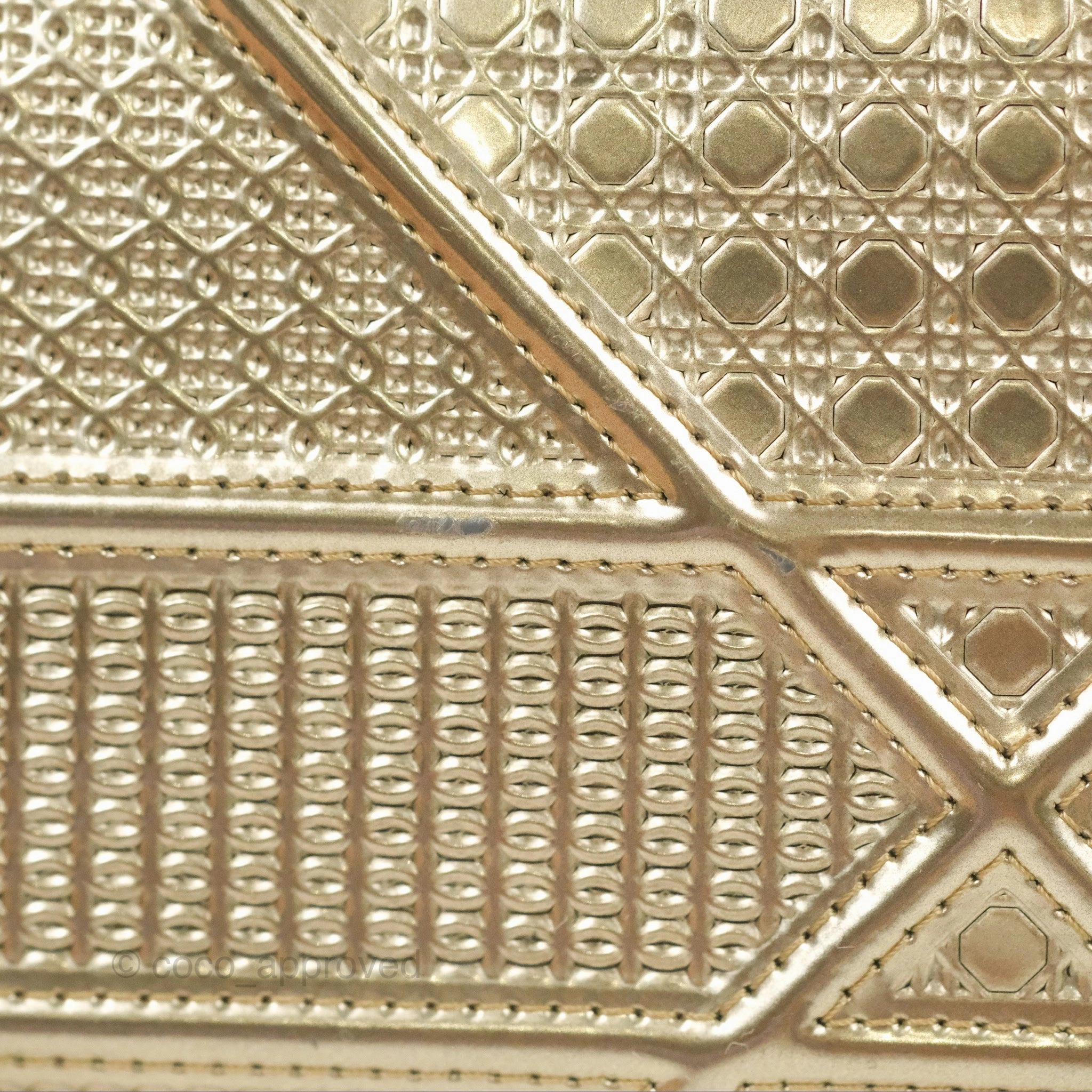 Christian Dior Diorama Clutch with Chain Metallic Gold Gold Hardware