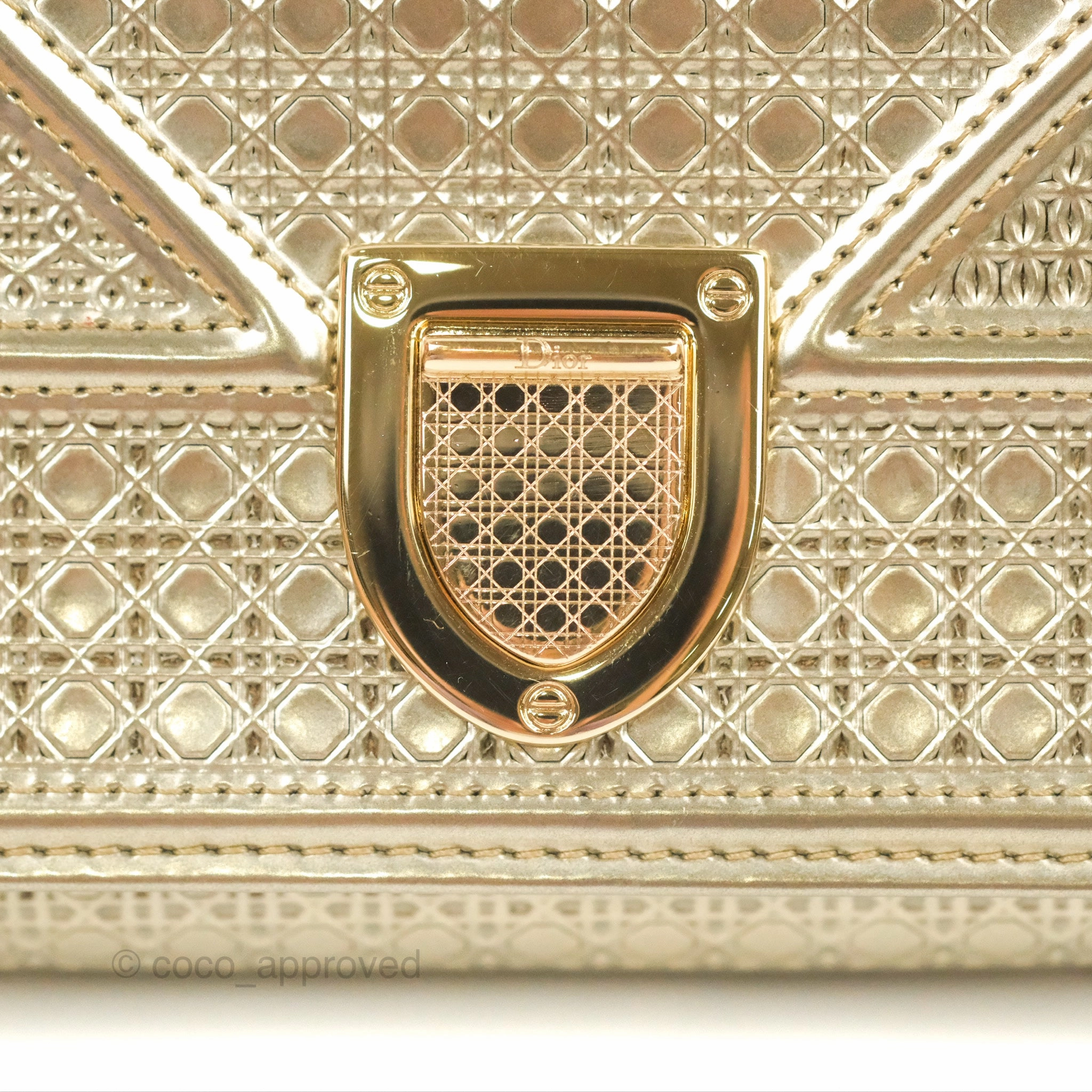 Christian Dior Diorama Clutch with Chain Metallic Gold Gold Hardware