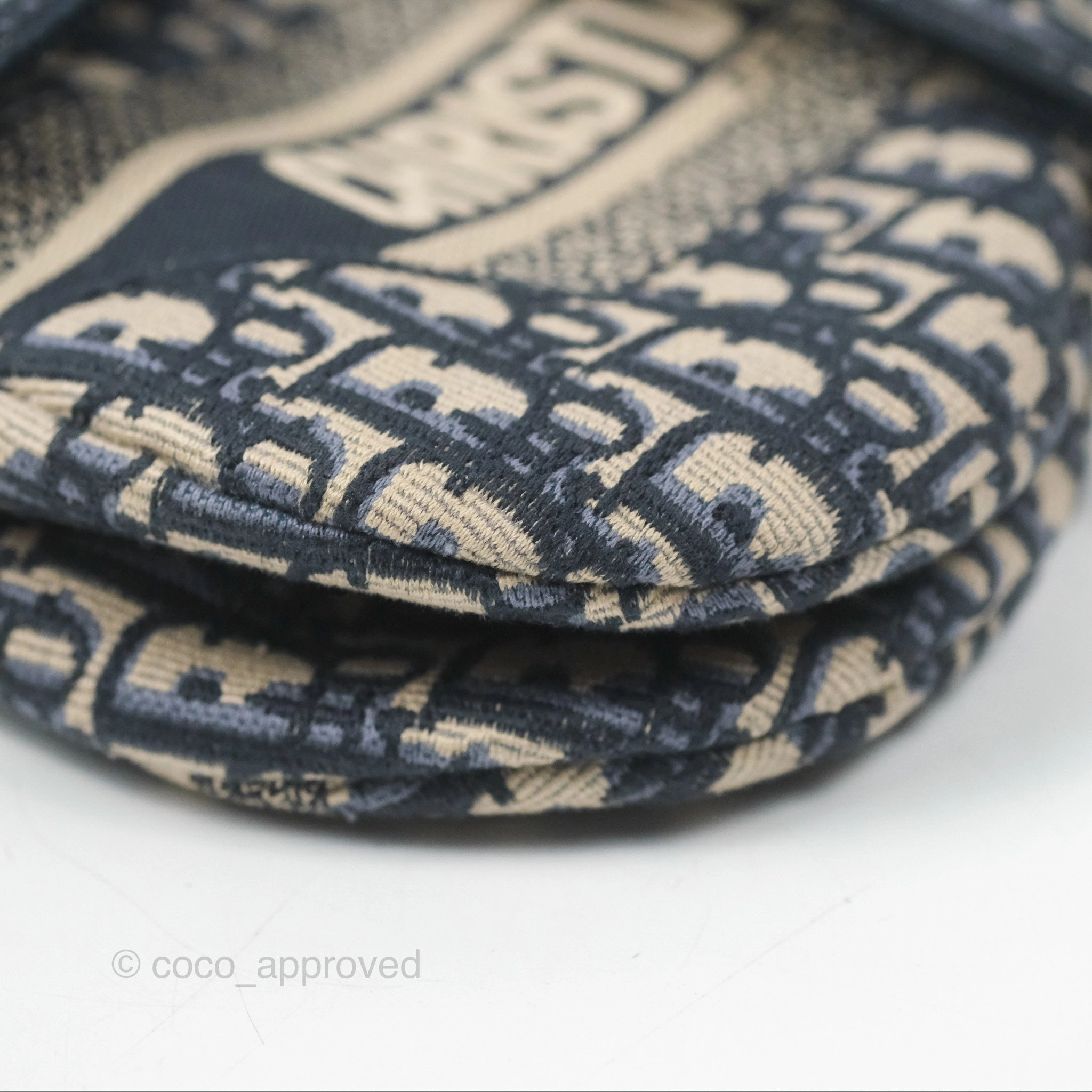 Christian Dior Navy Saddle Bag Dior Oblique Embroidery Gold Hardware