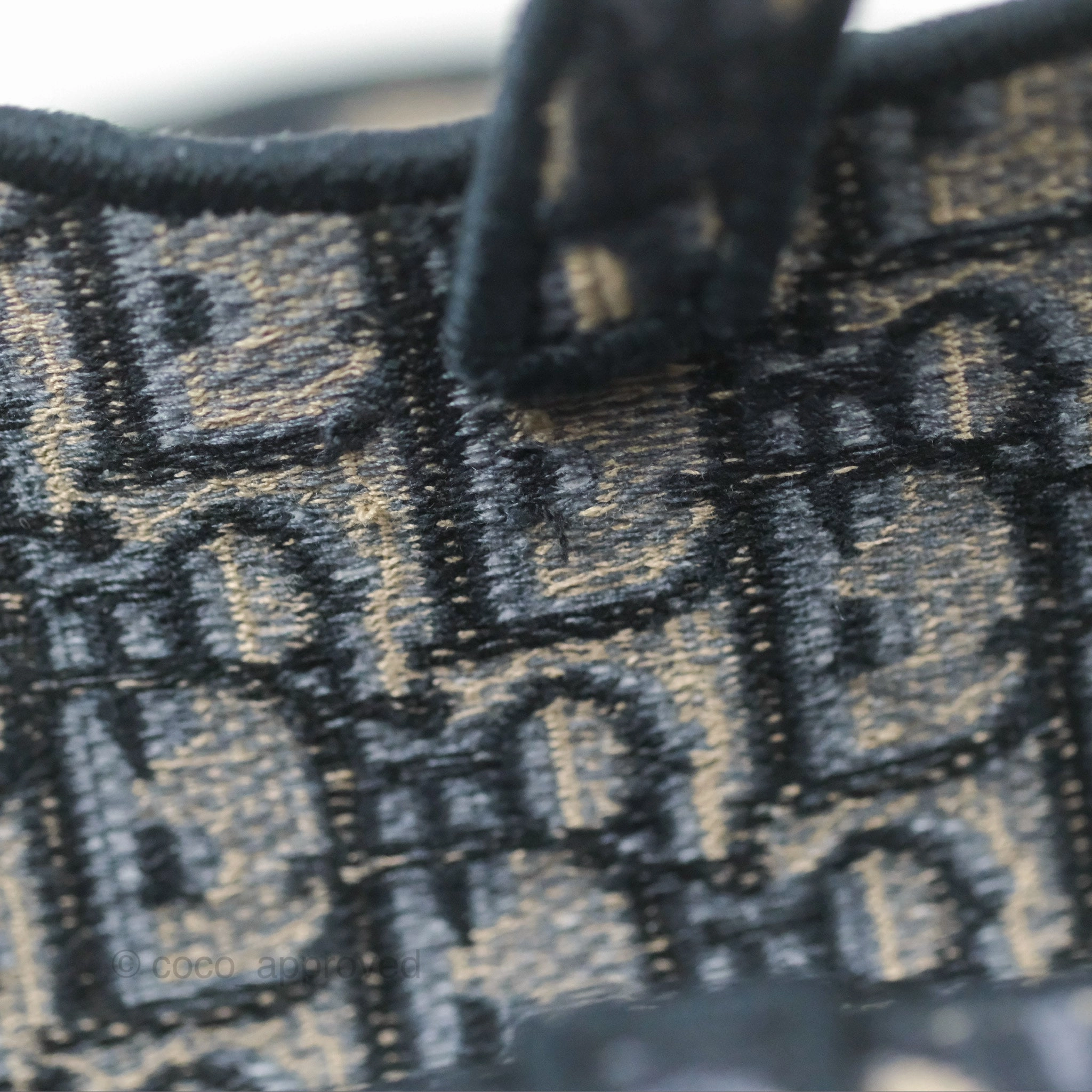 Christian Dior Navy Saddle Bag Dior Oblique Embroidery Gold Hardware