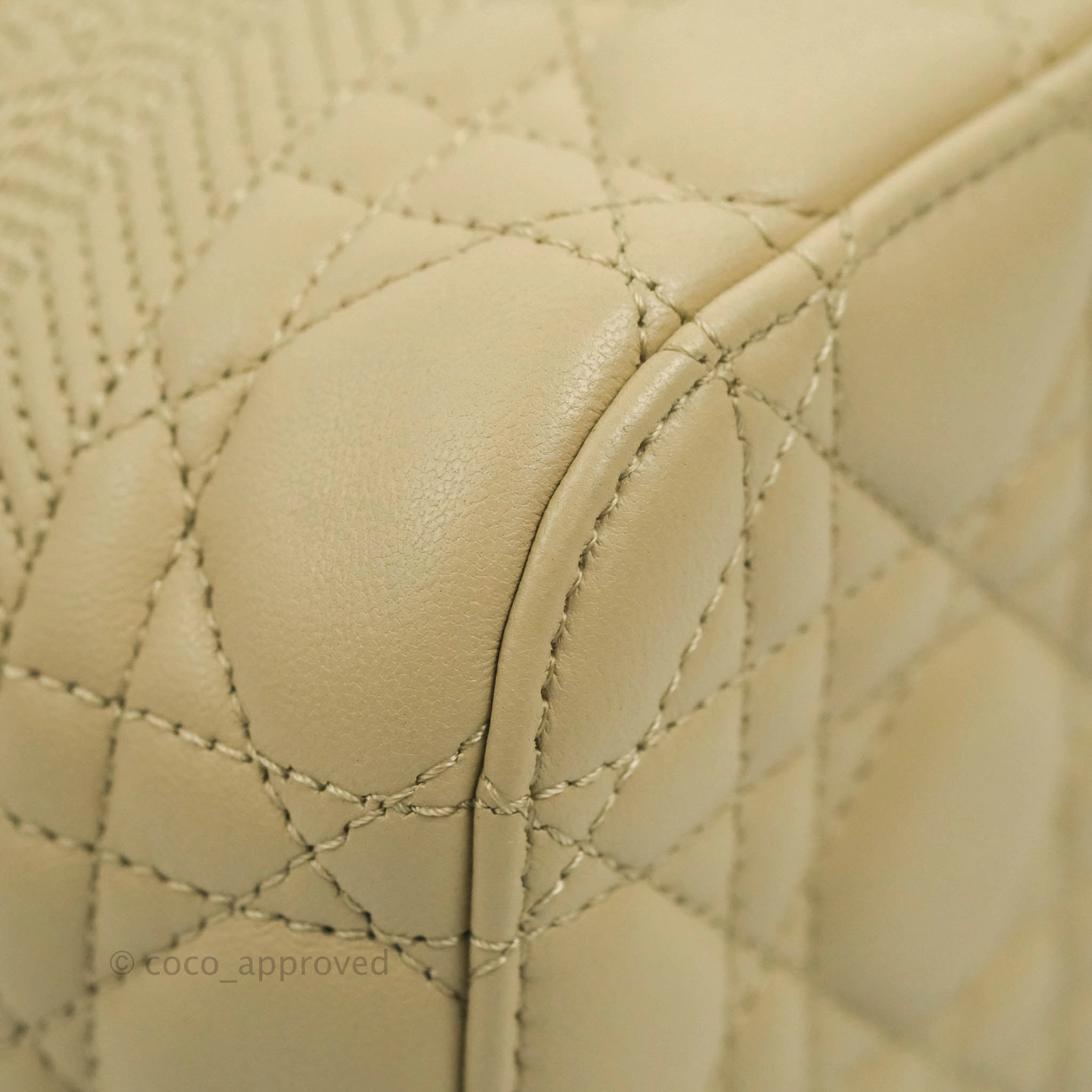 Christian Dior Small Diortravel Vanity Case Beige Lambskin Cannage