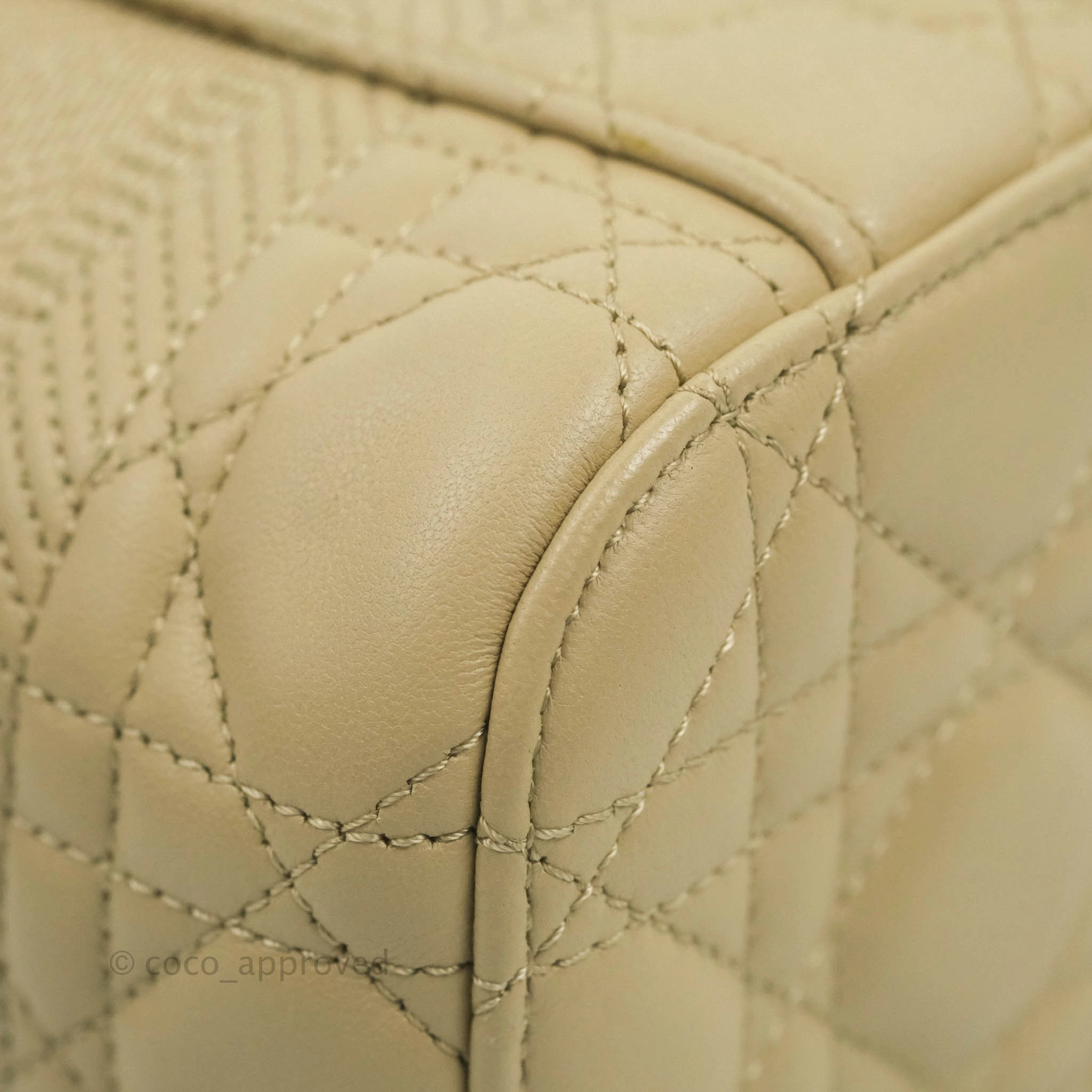 Christian Dior Small Diortravel Vanity Case Beige Lambskin Cannage