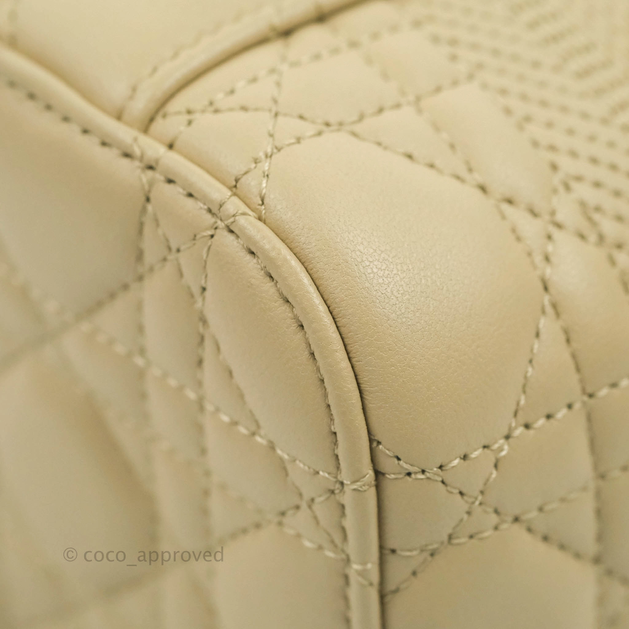 Christian Dior Small Diortravel Vanity Case Beige Lambskin Cannage