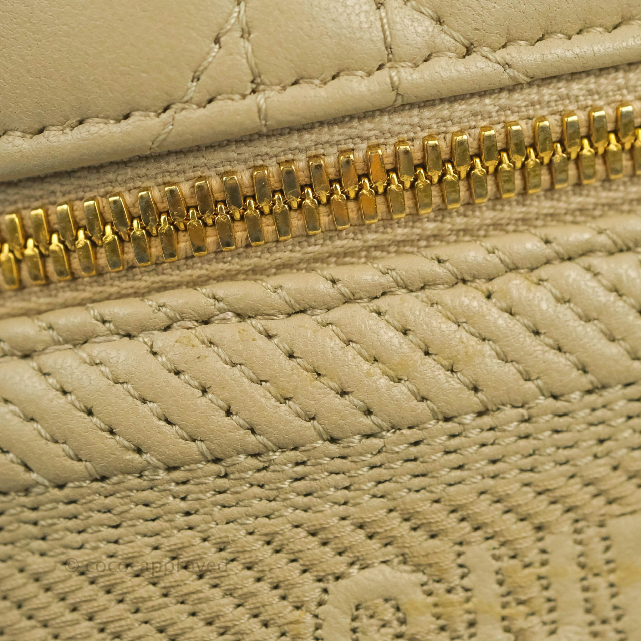 Christian Dior Small Diortravel Vanity Case Beige Lambskin Cannage