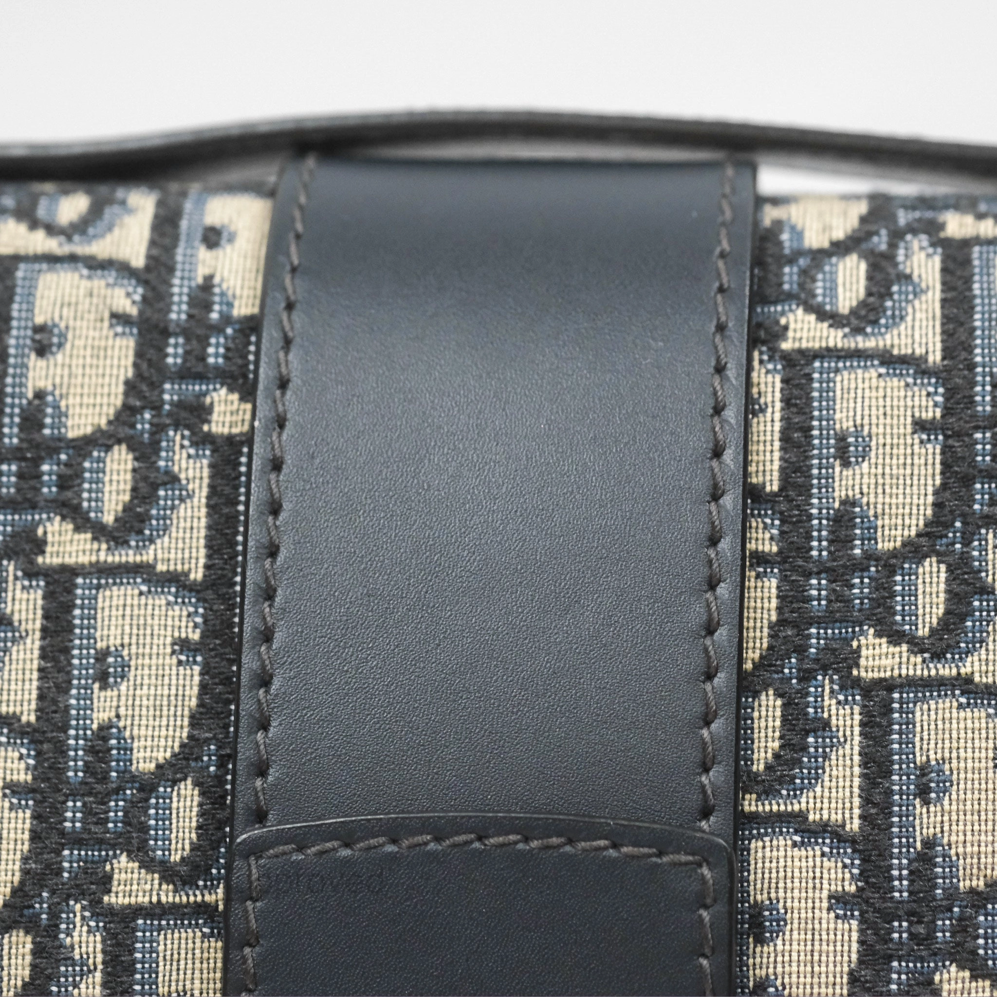 Dior 30 Montaigne Bag Navy Dior Oblique Jacquard