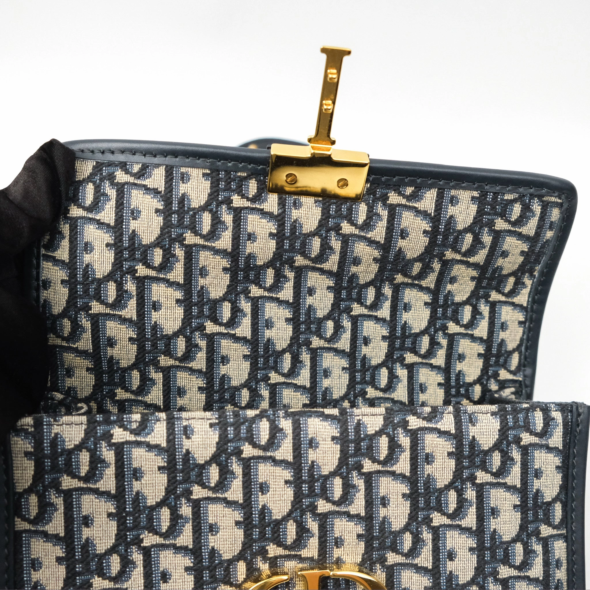 Dior 30 Montaigne East-West Bag With Chain Blue Dior Oblique Jacquard