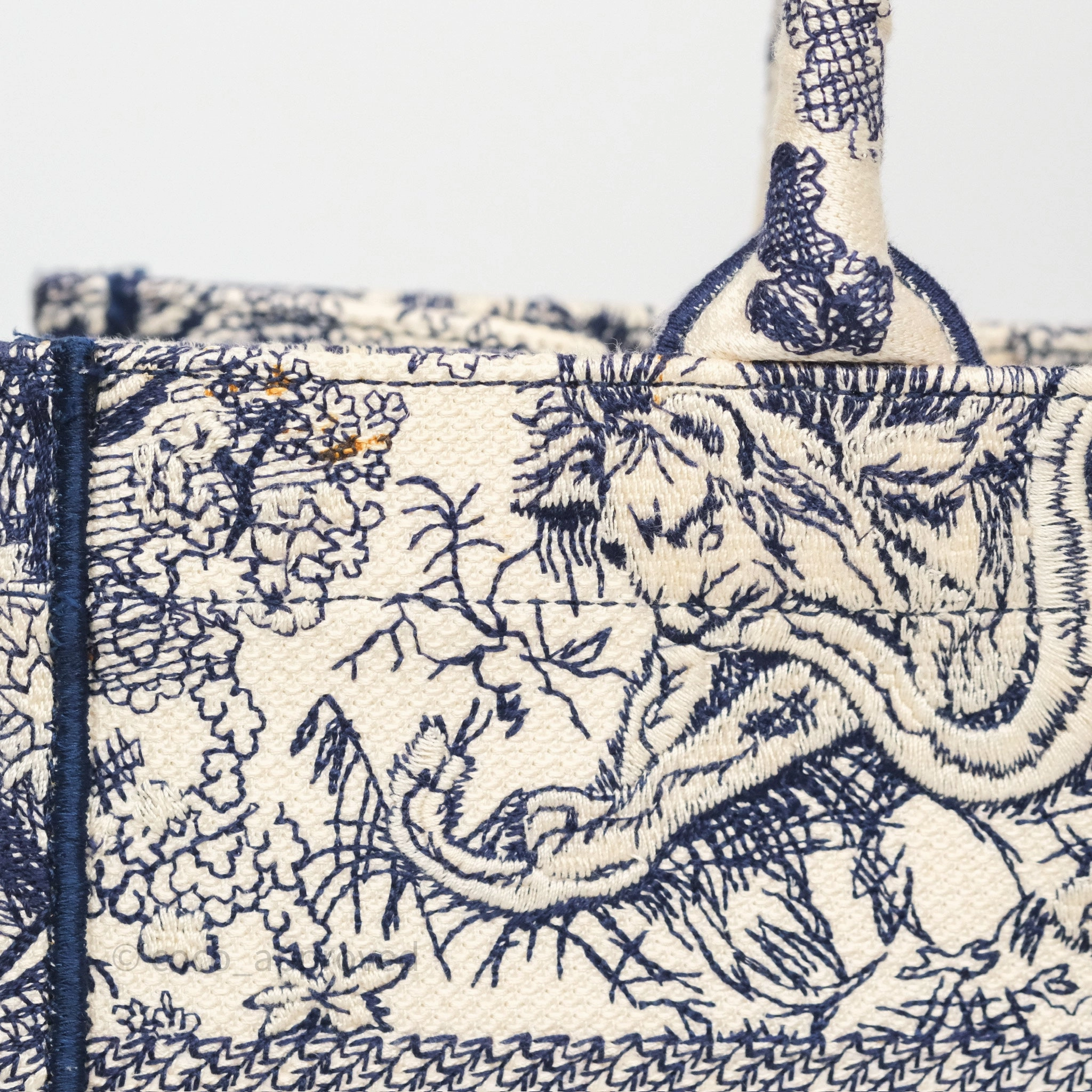 Dior Medium Book Tote White/Blue Toile De Jouy Embroidered Canvas